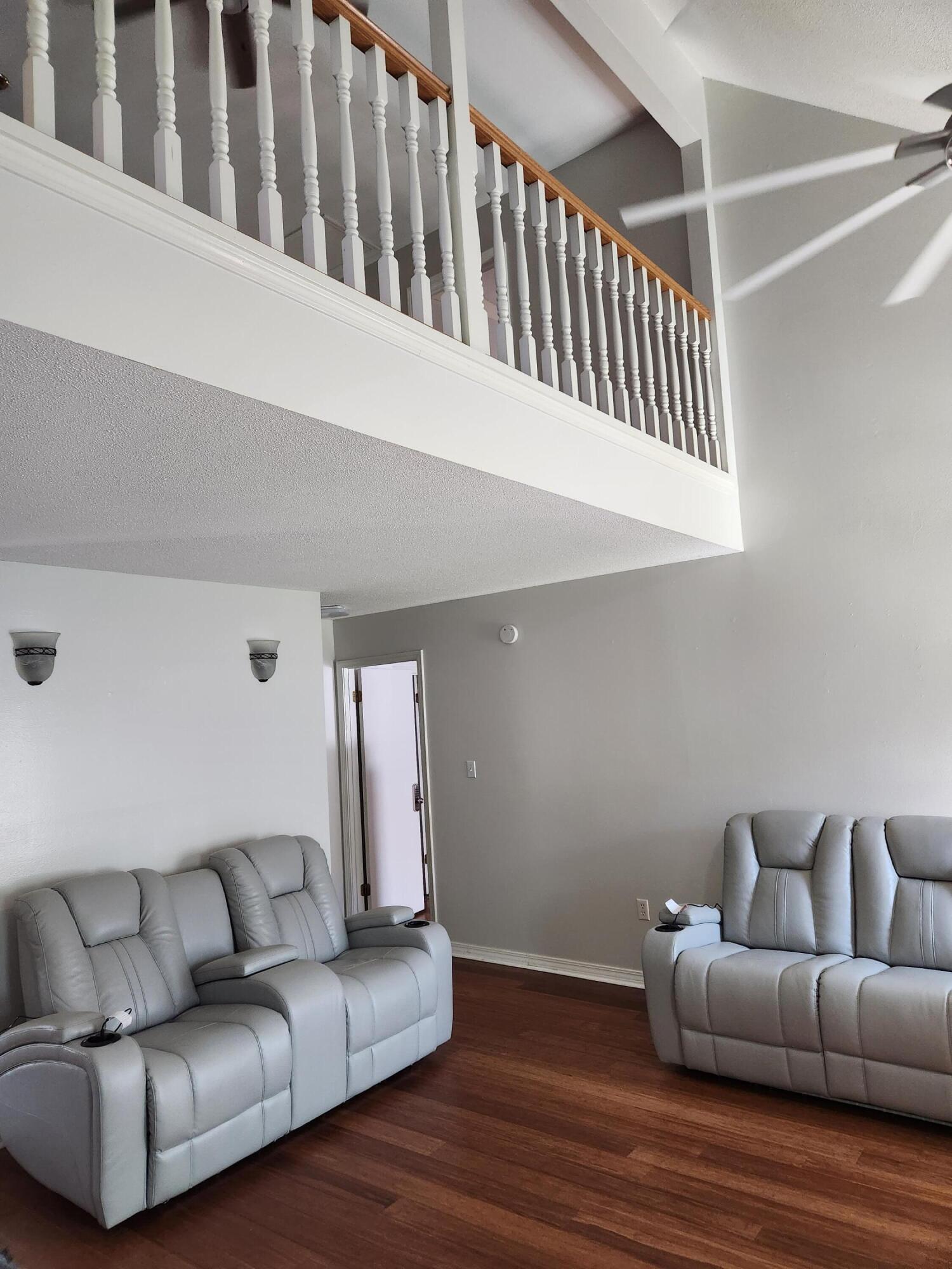 VILLAGE WEST - Residential