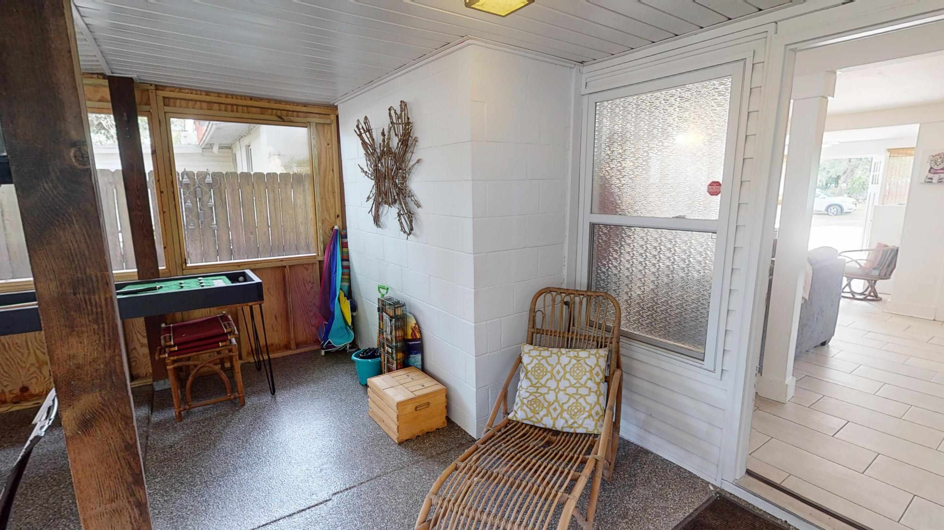 ELLIOTTS POINT - Residential