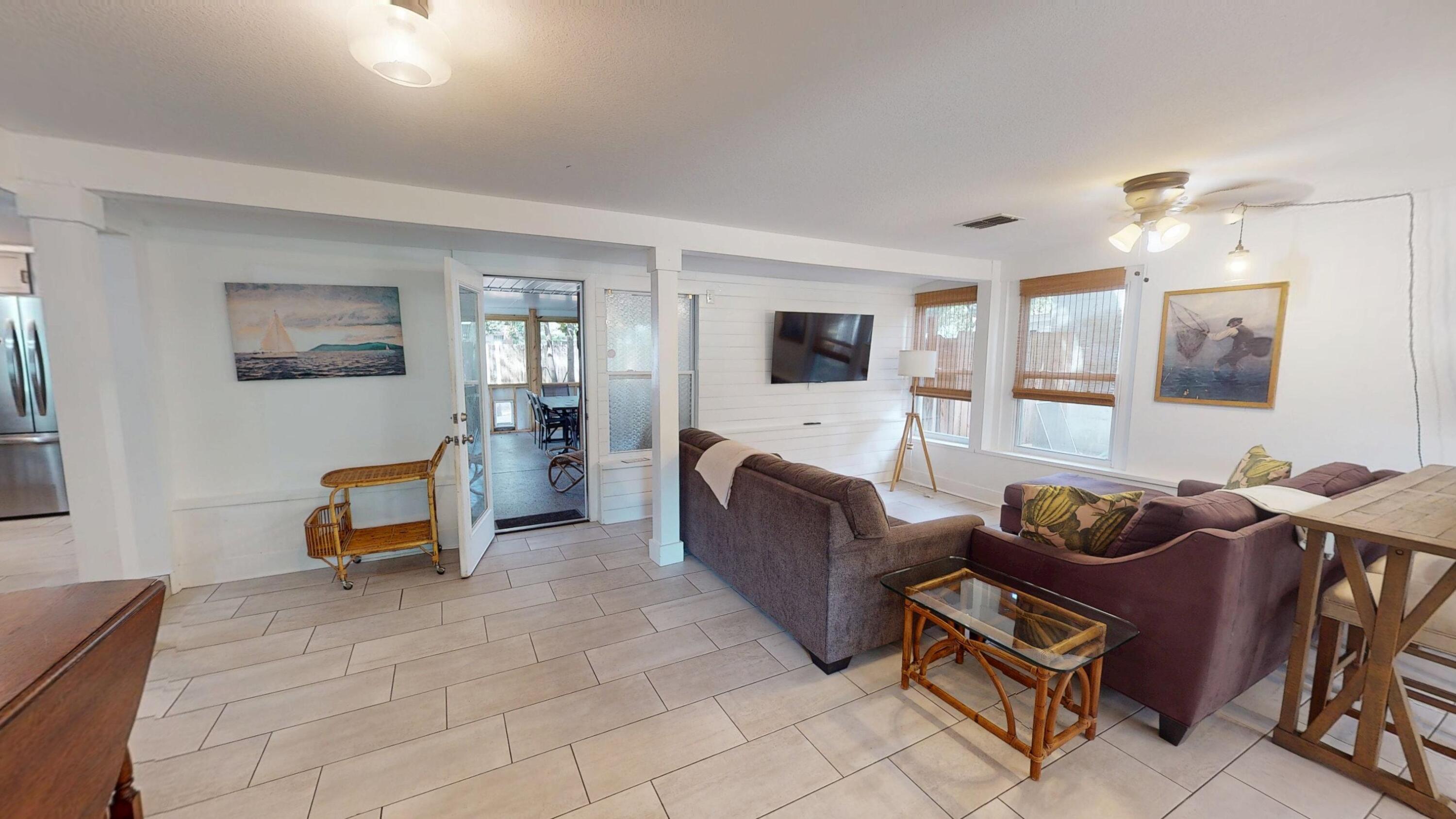 ELLIOTTS POINT - Residential