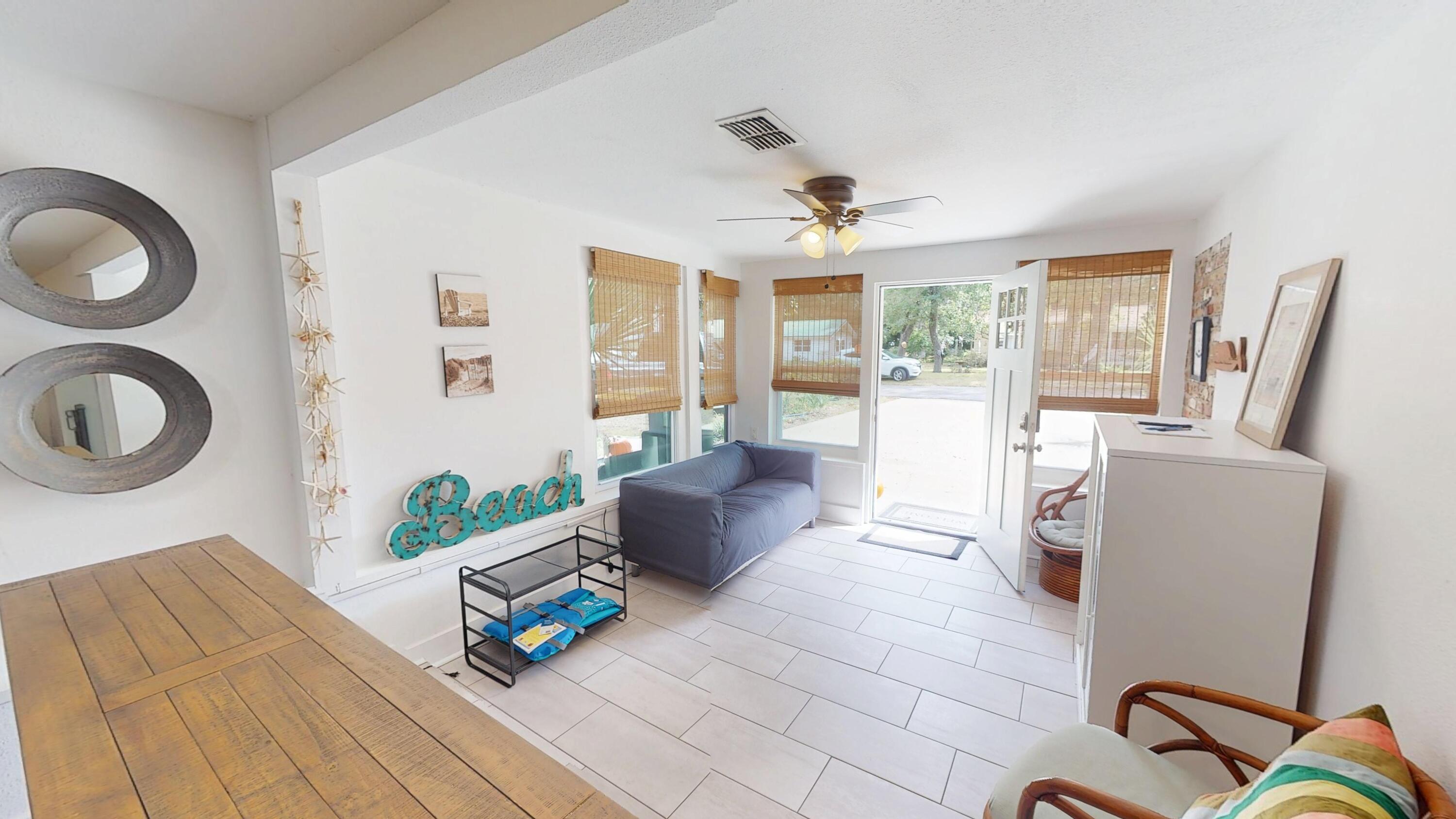 ELLIOTTS POINT - Residential
