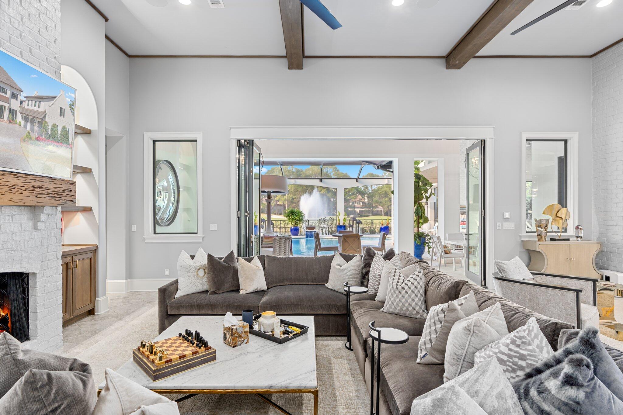 BURNT PINE - Residential