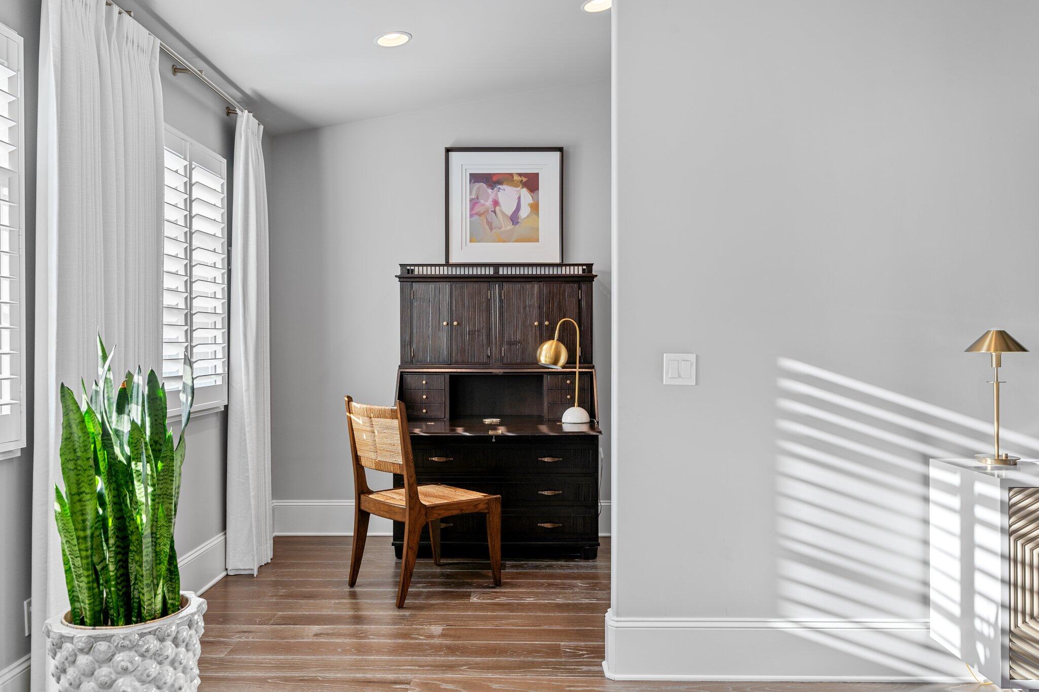 BURNT PINE - Residential