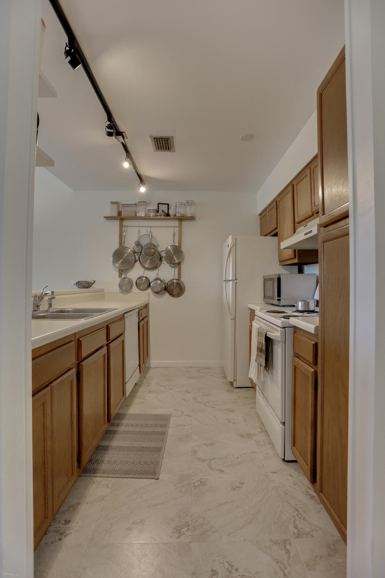 MARINA VILLAS CONDO AT BLUEWATER BAY - Residential