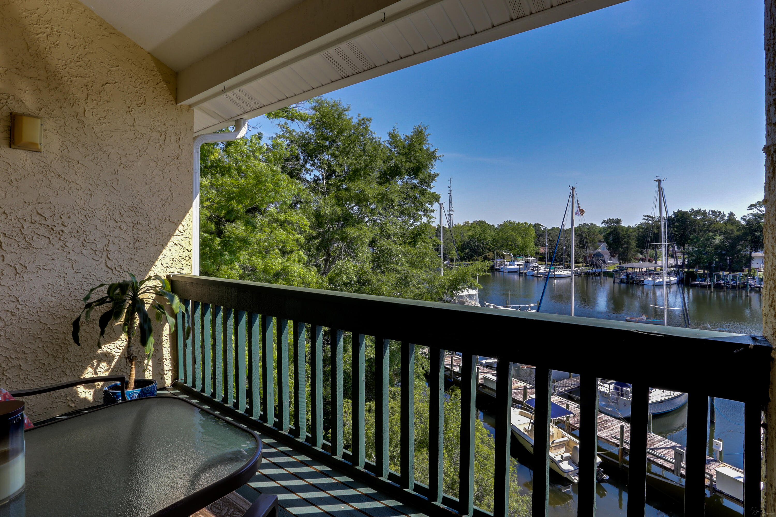 MARINA VILLAS CONDO AT BLUEWATER BAY - Residential