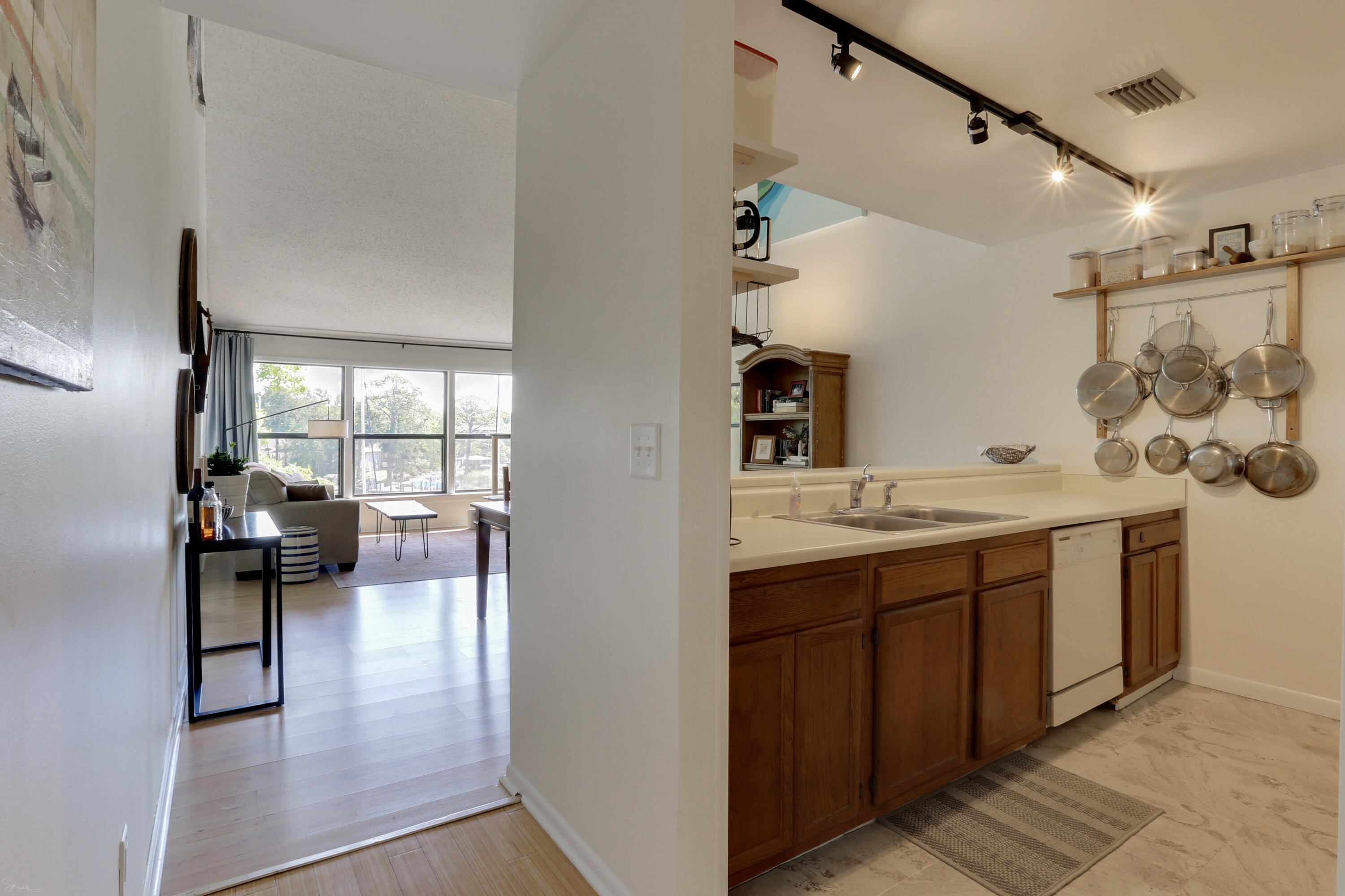 MARINA VILLAS CONDO AT BLUEWATER BAY - Residential