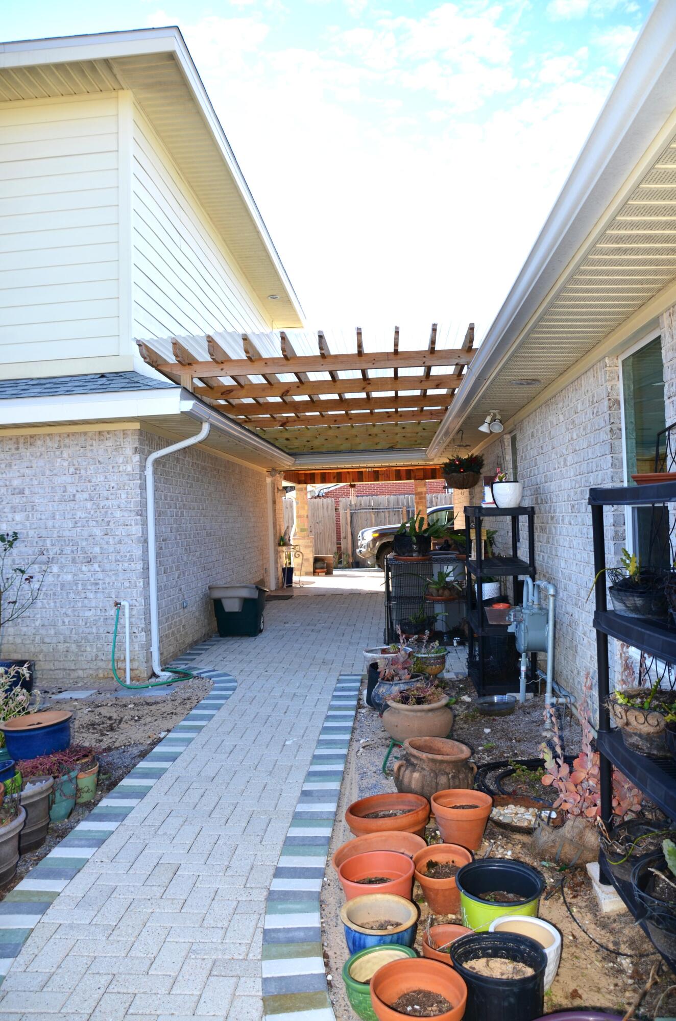EASTWOOD - Residential