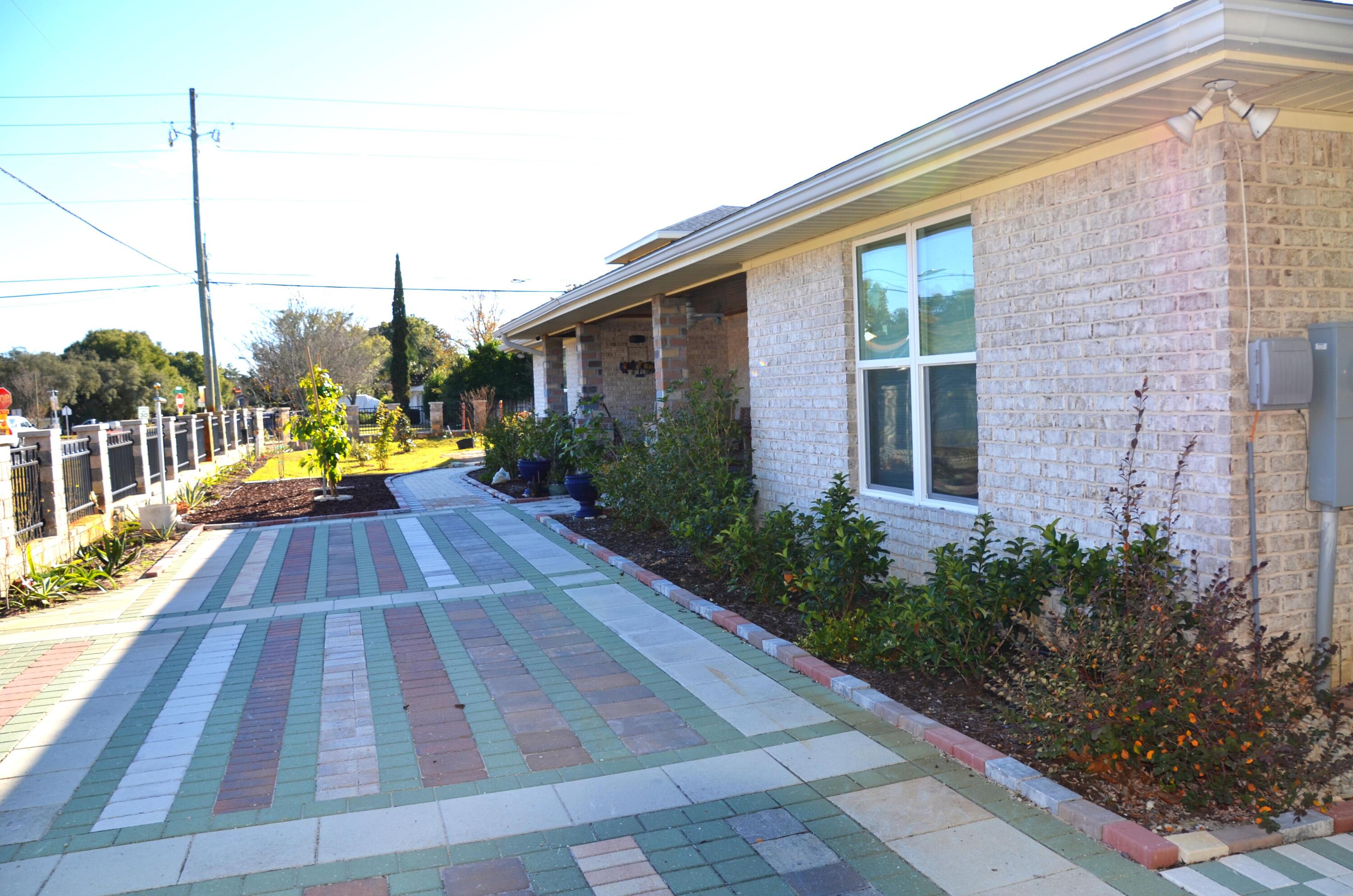 EASTWOOD - Residential