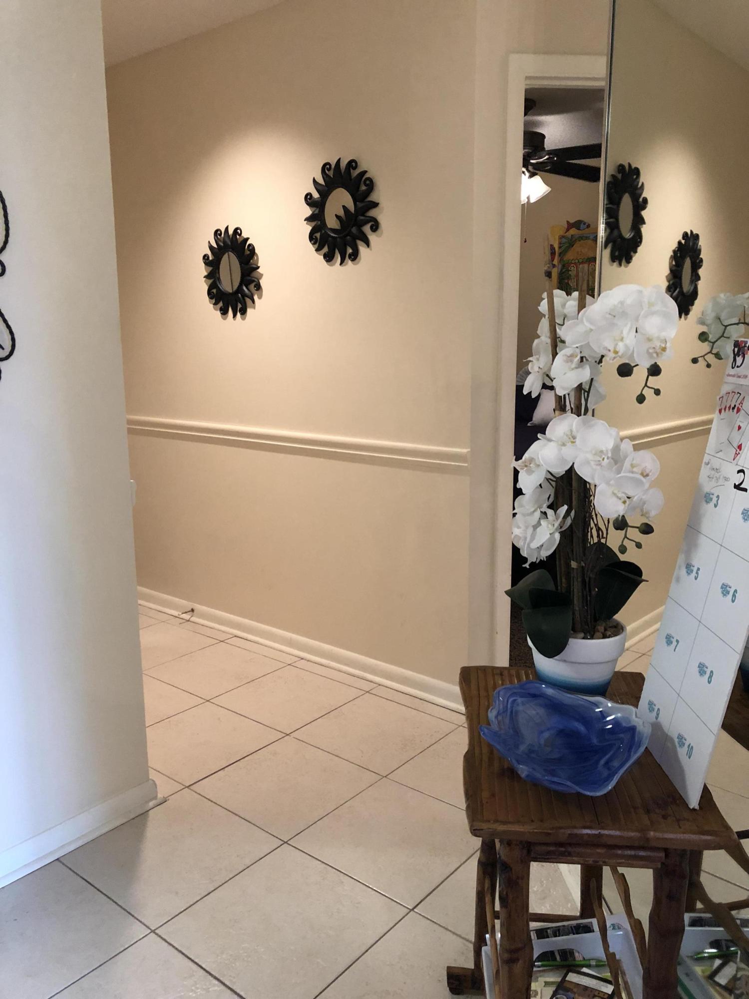 POOLSIDE VILLAS CONDO - Residential