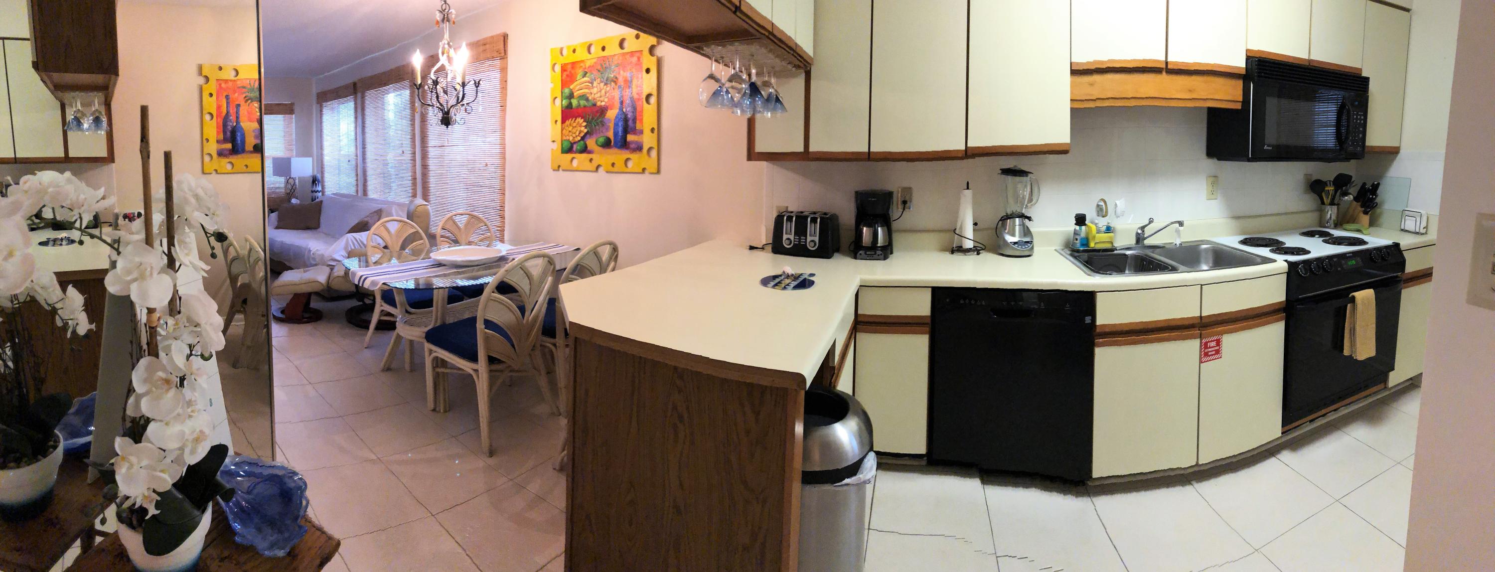 POOLSIDE VILLAS CONDO - Residential