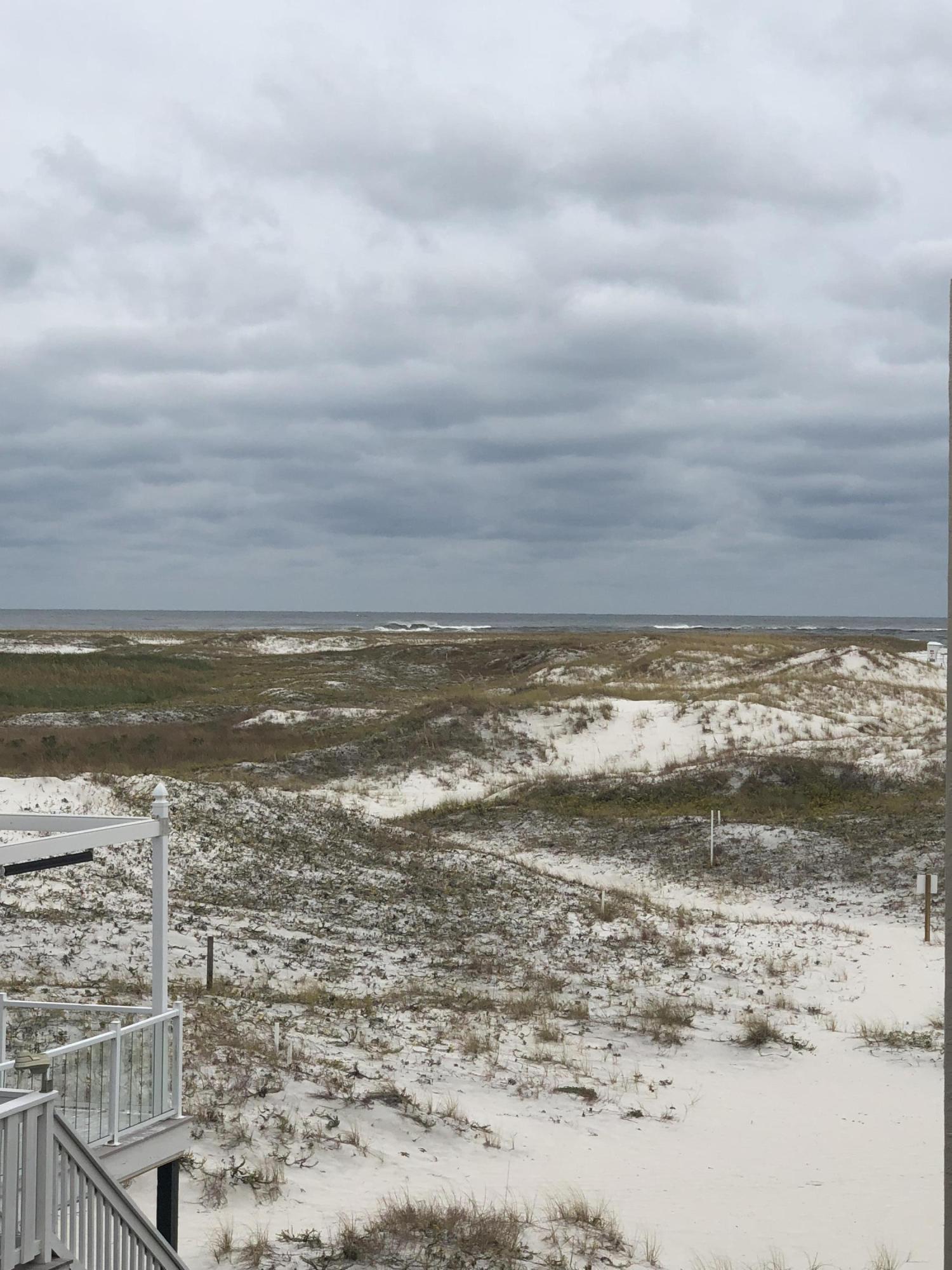 POOLSIDE VILLAS CONDO - Residential