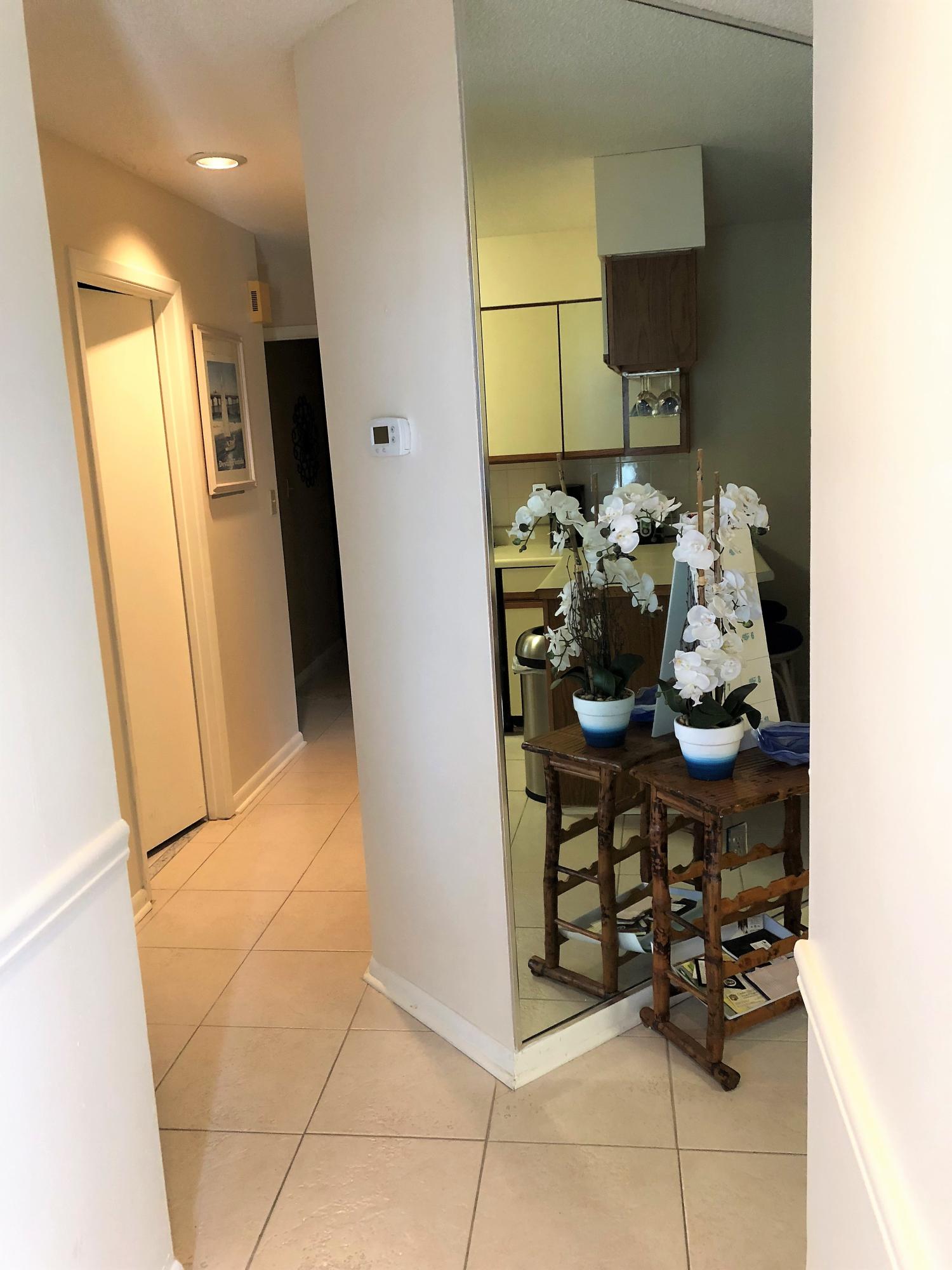 POOLSIDE VILLAS CONDO - Residential