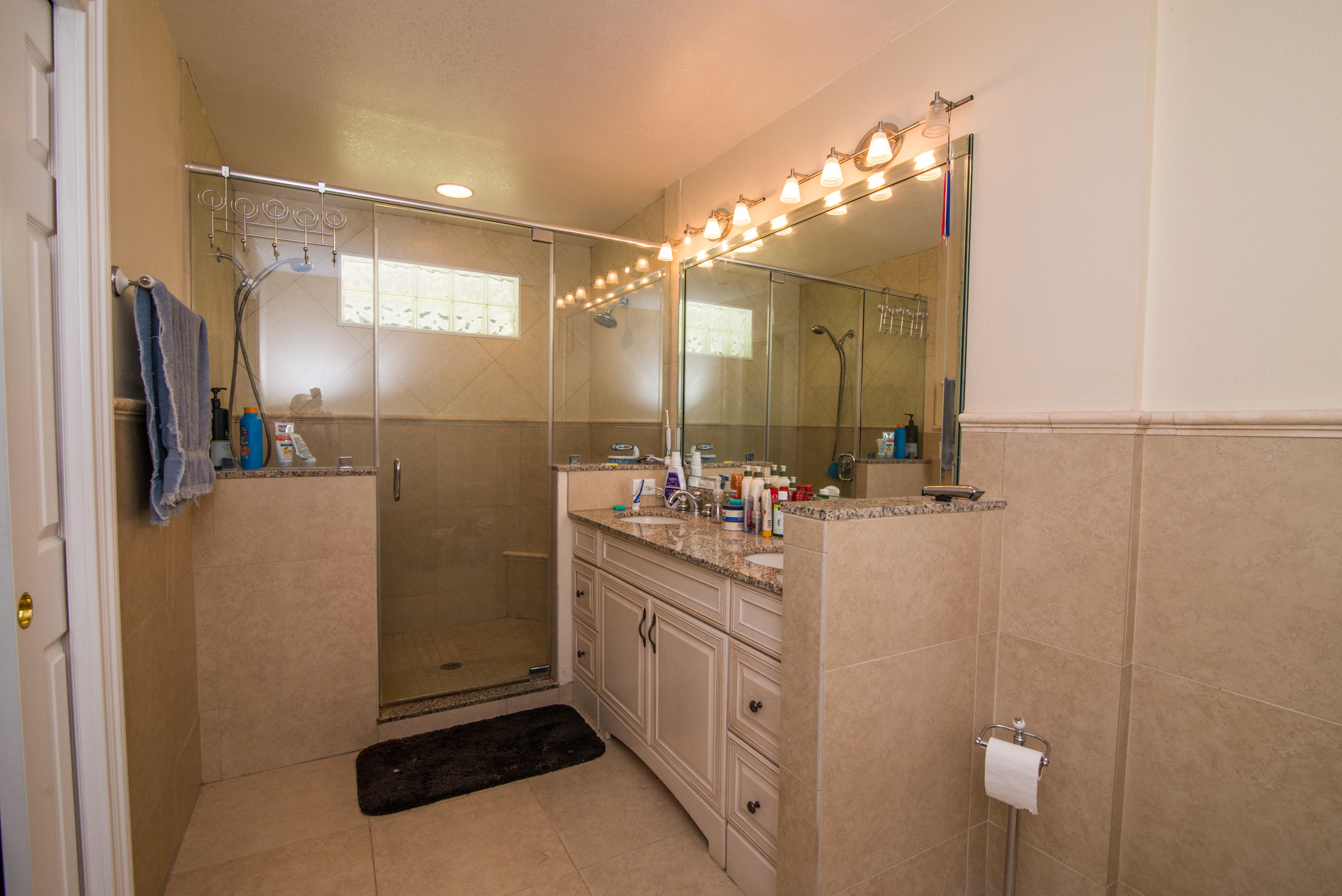 LAKE LORRAINE ESTATES 1 - Residential