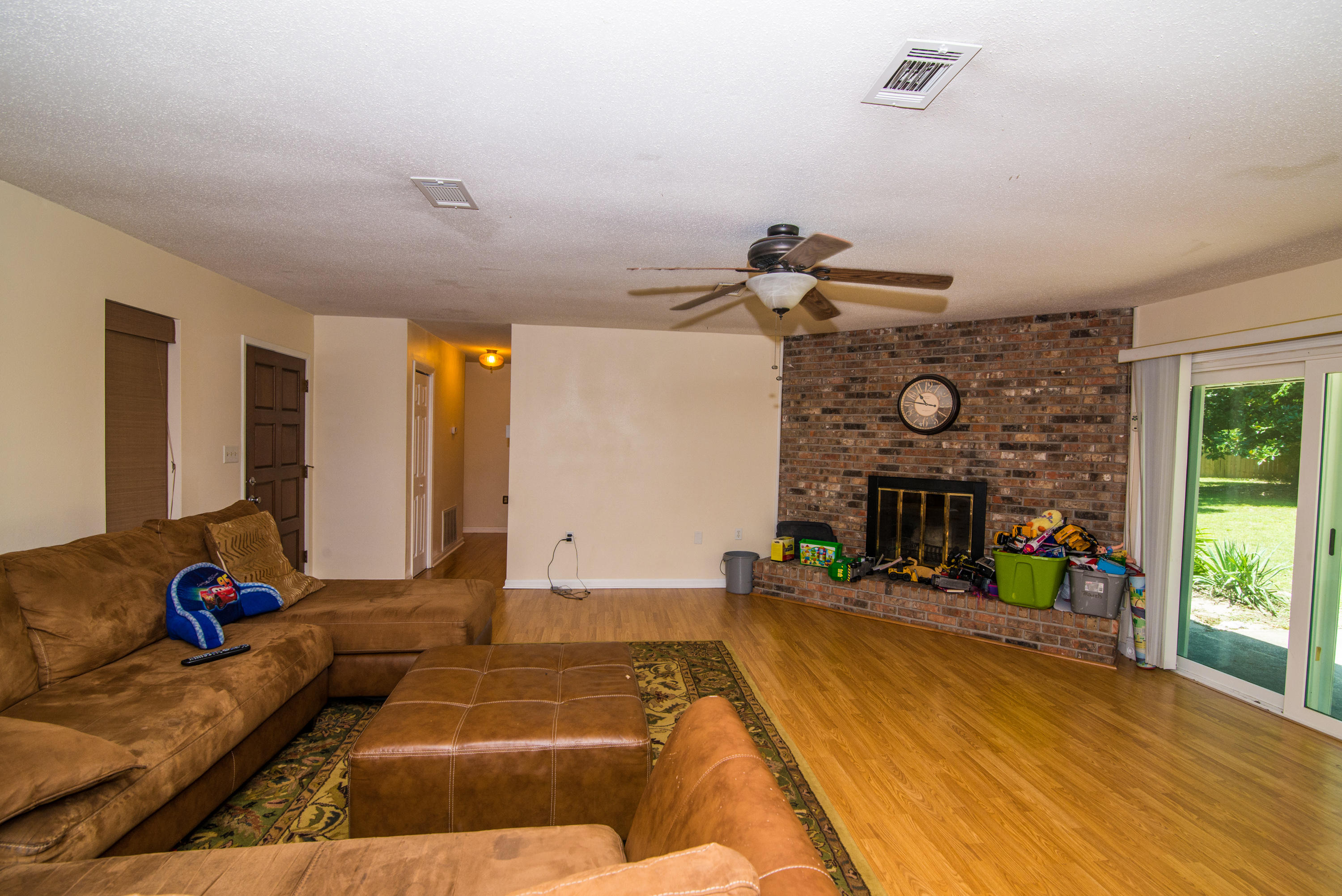 LAKE LORRAINE ESTATES 1 - Residential