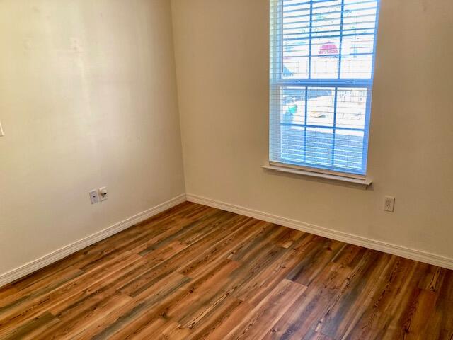 OAKWOOD LAKES ESTATES - Residential