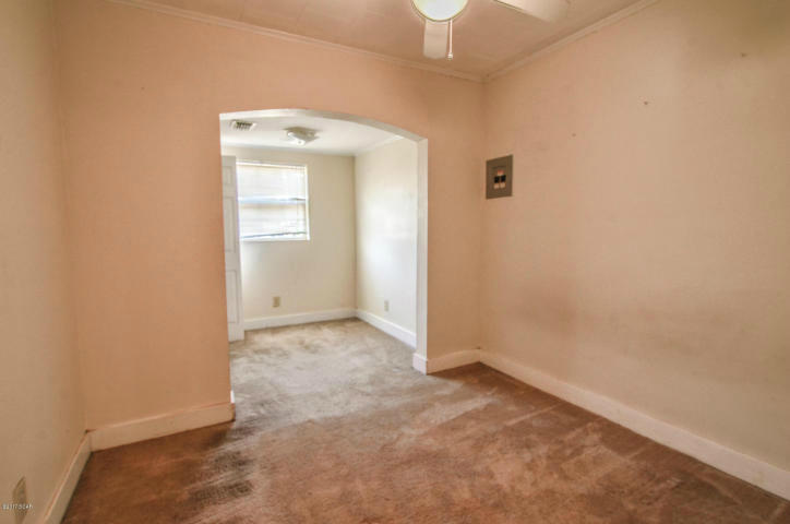 LAGUNA BEACH - Residential