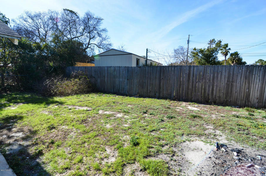 LAGUNA BEACH - Residential