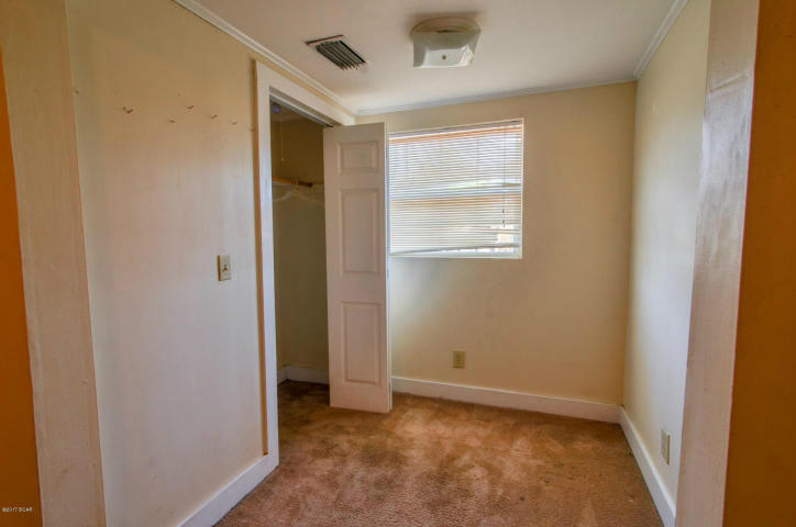 LAGUNA BEACH - Residential