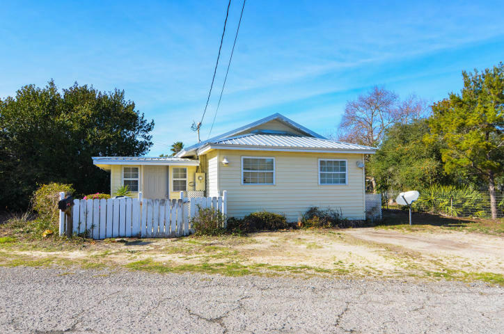 LAGUNA BEACH - Residential