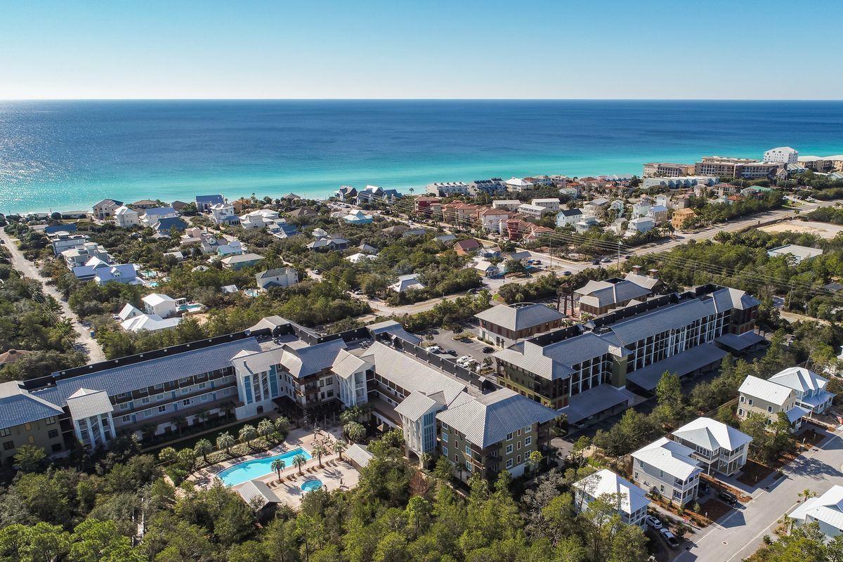 REDFISH VILLAGE - Residential