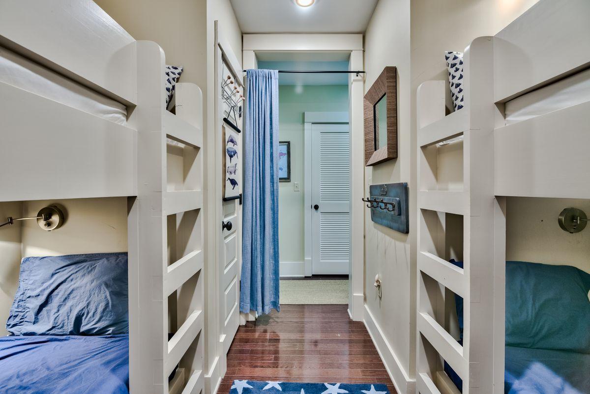 REDFISH VILLAGE - Residential