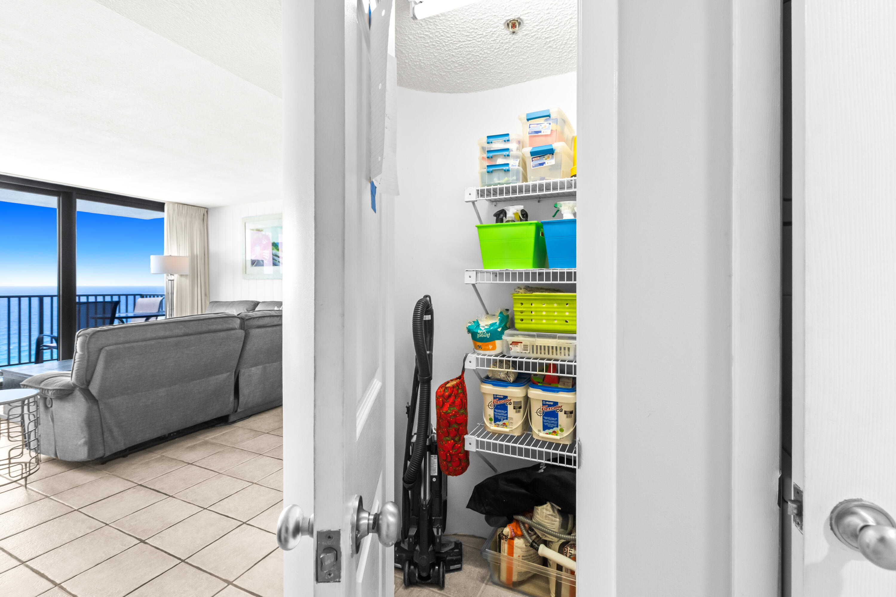 ONE SEAGROVE PLACE CONDOMINIUM - Residential