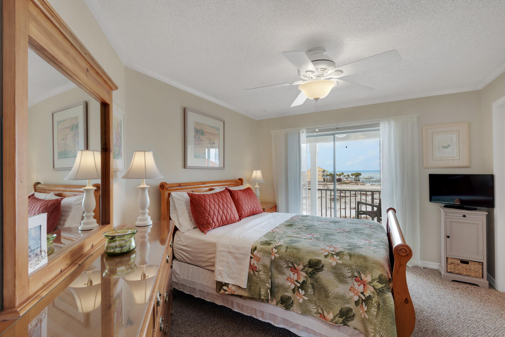 SUNSET HARBOUR VILLAS CONDO - Residential