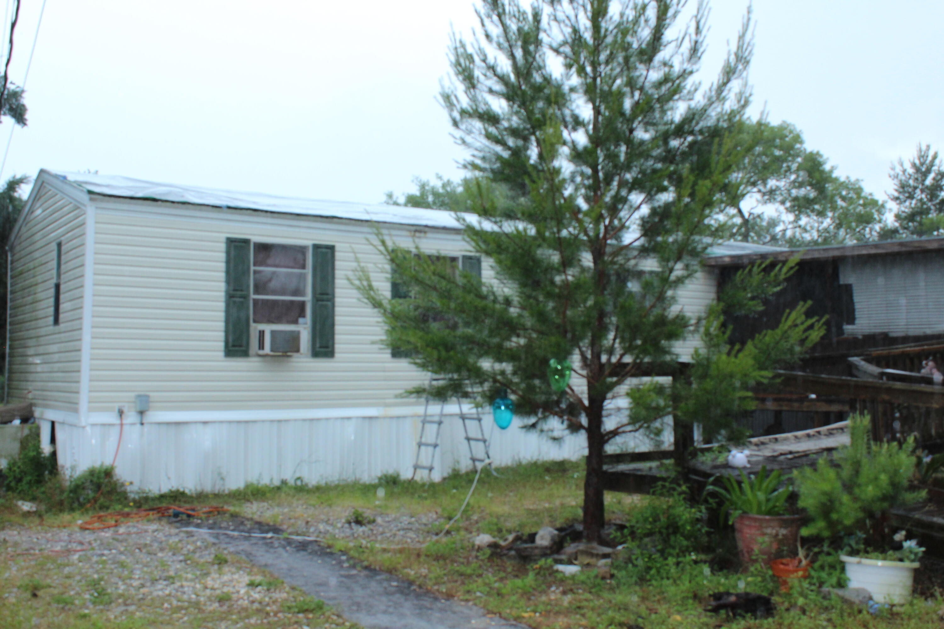 NAVARRE S/D 2ND ADDN - Residential