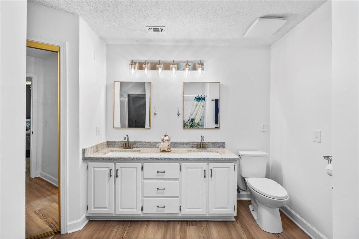 HOLLEY BY THE SEA - Residential
