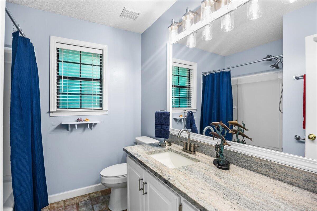 HOLLEY BY THE SEA - Residential