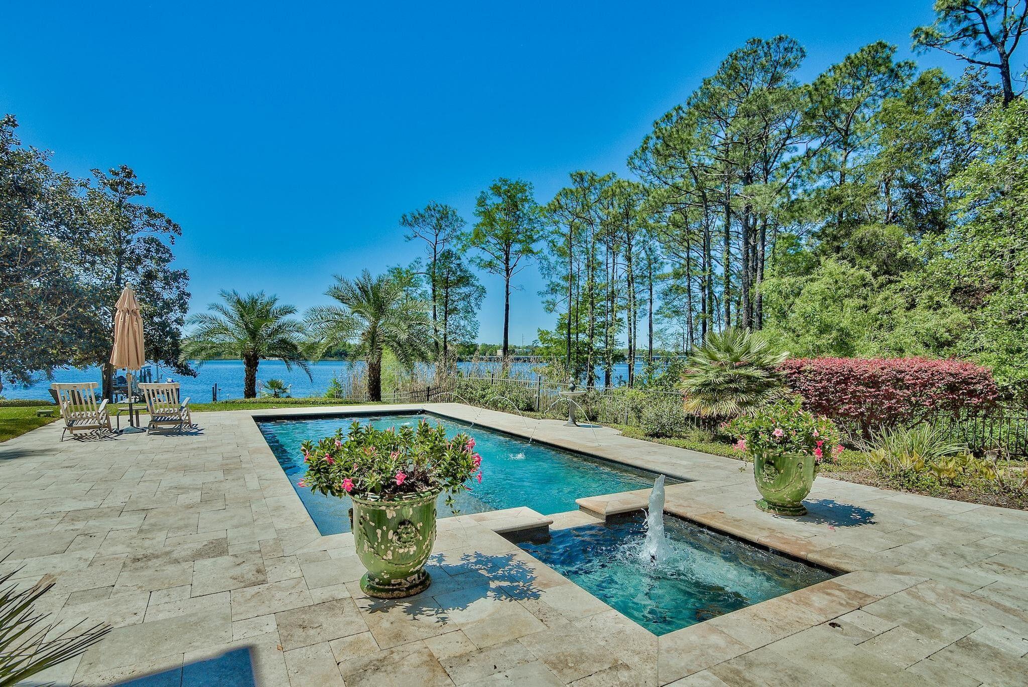 ROCKY BAYOU COUNTRY CLUB ESTATES 2 - Residential