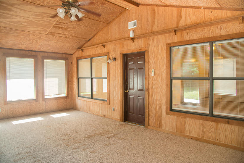 WYNNEHAVEN BEACH ESTATES - Residential Lease