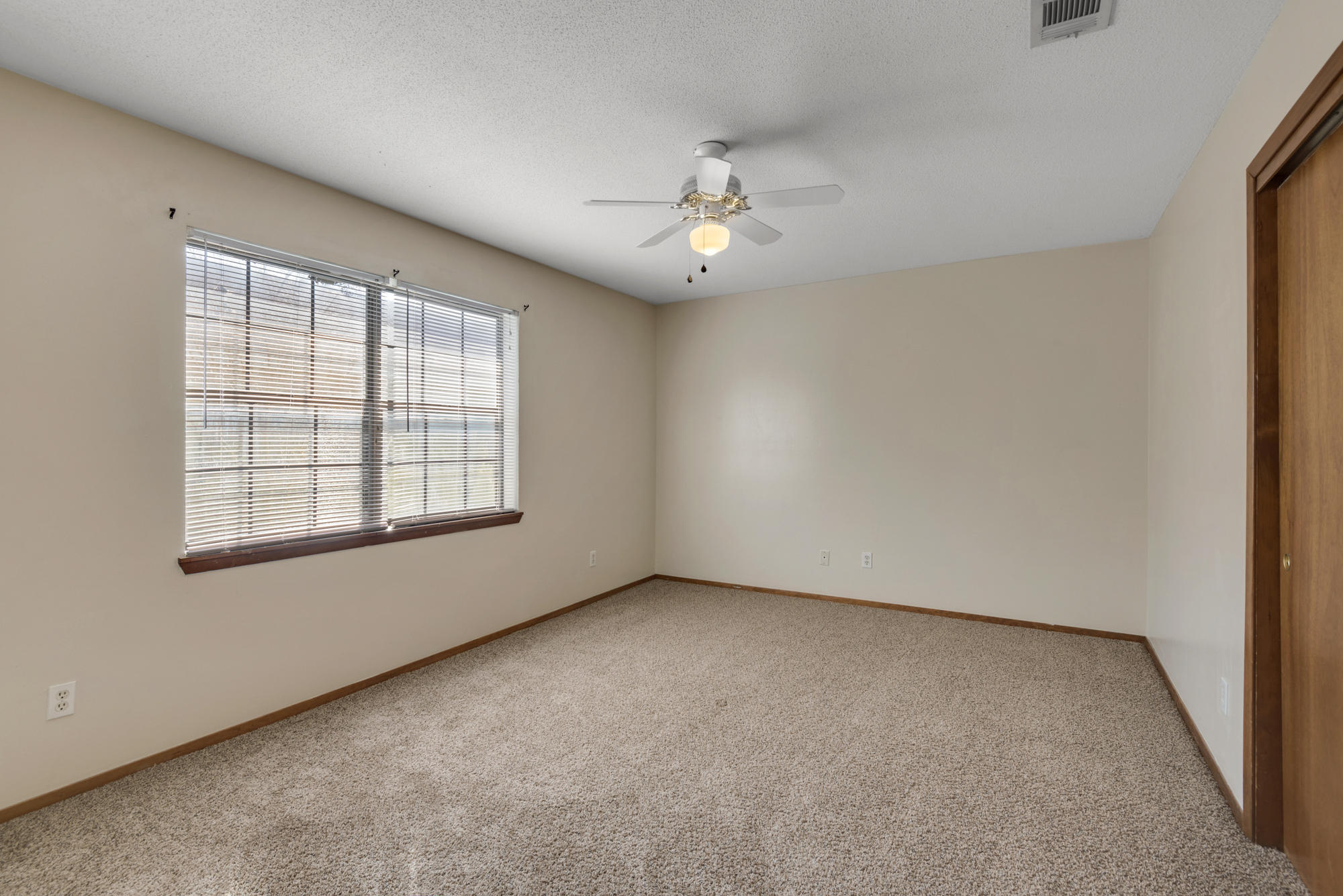 TOKALON ONE - Residential Lease