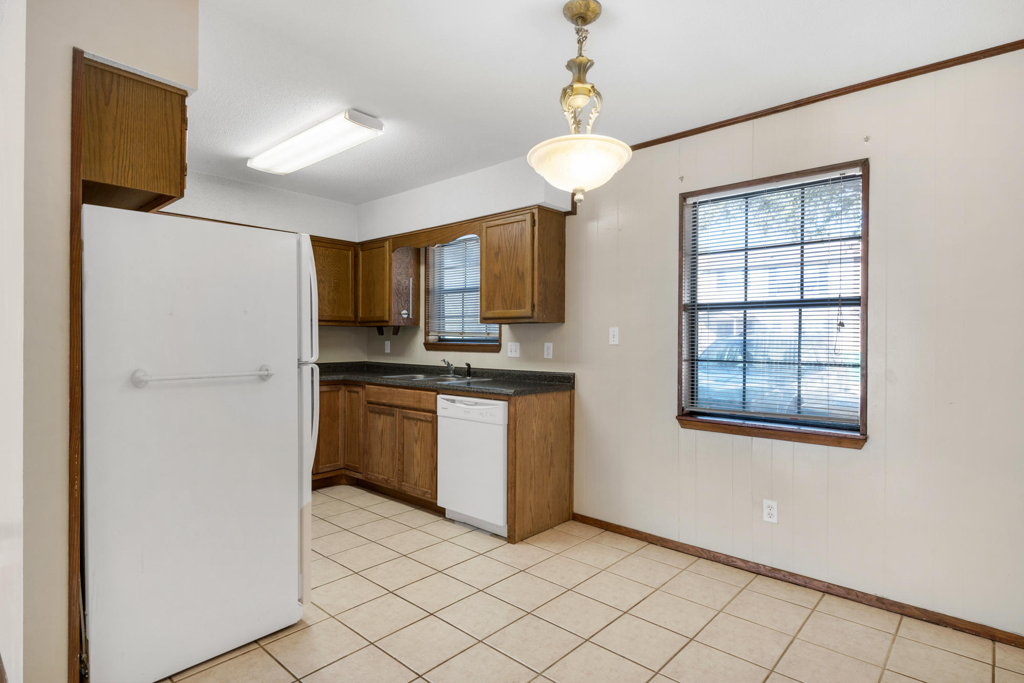 TOKALON ONE - Residential Lease