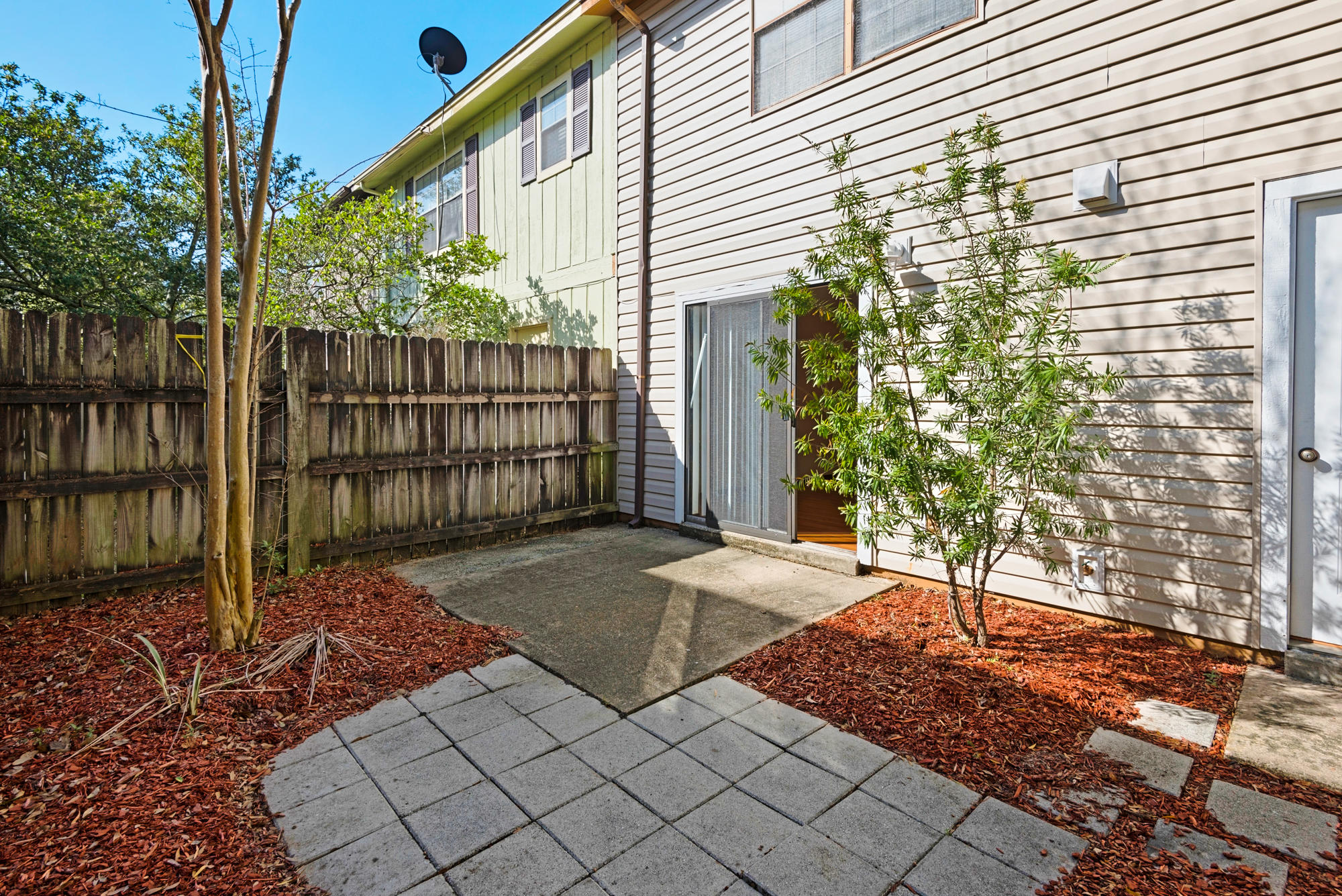 TOKALON ONE - Residential Lease