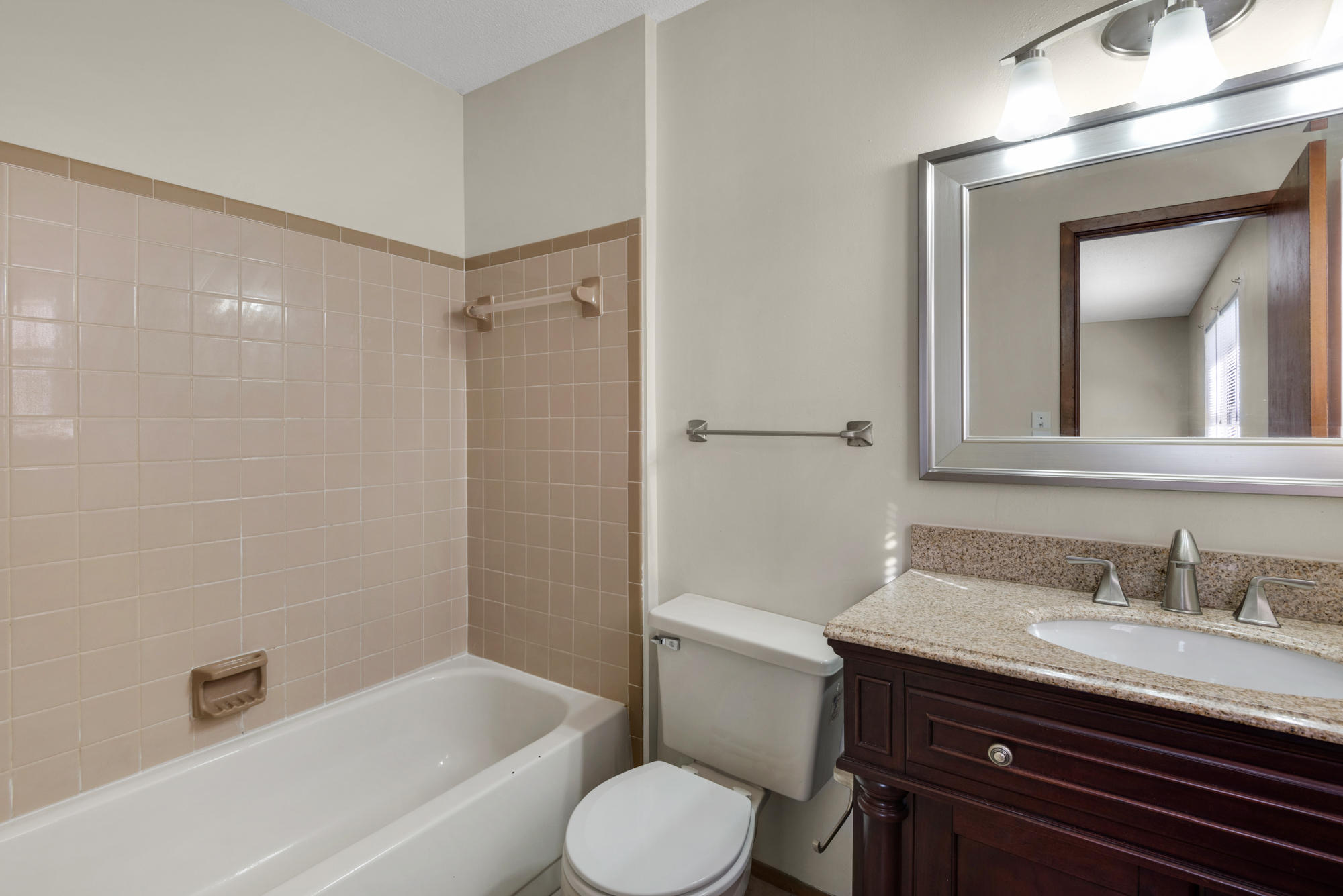 TOKALON ONE - Residential Lease