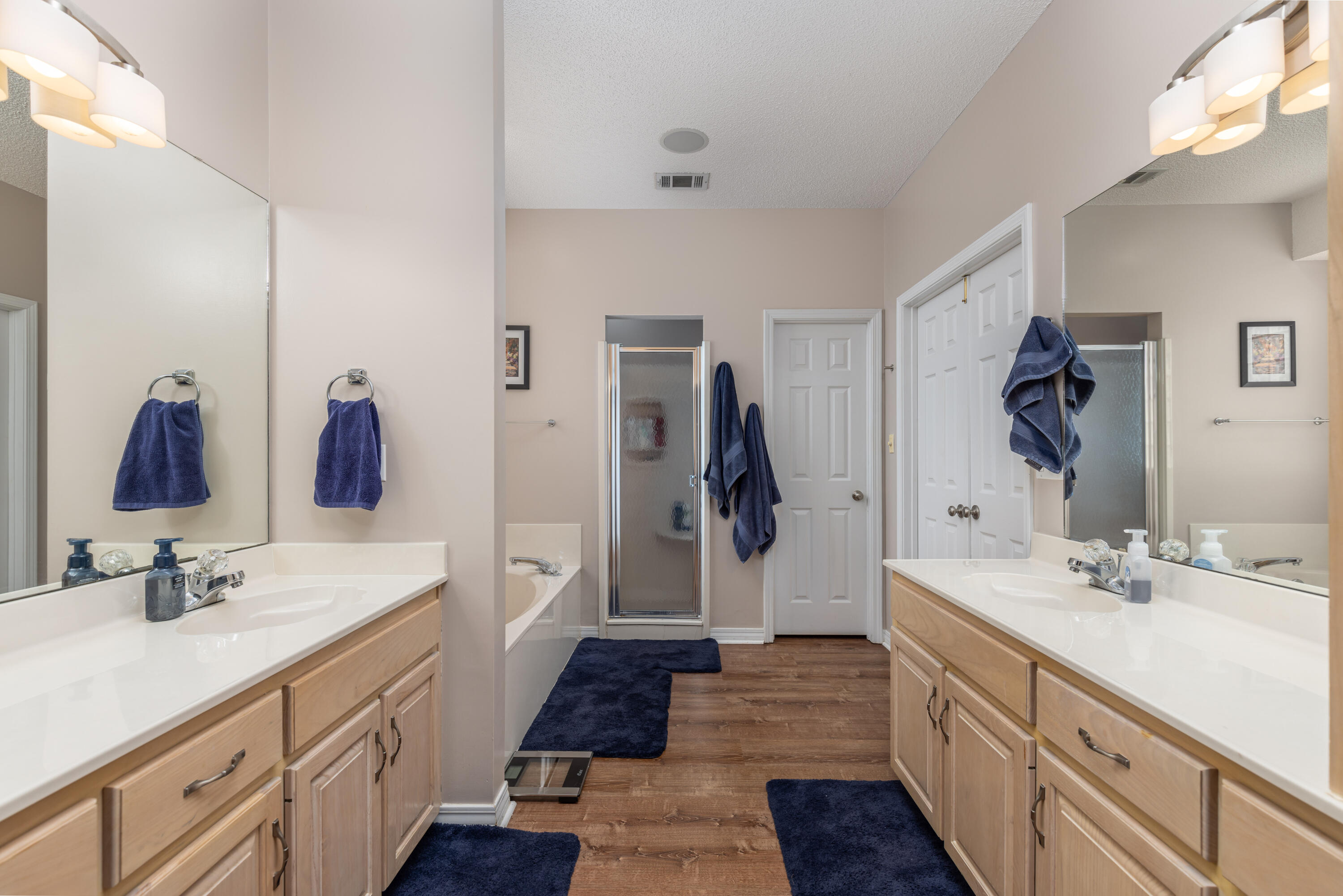 ROCKY BAYOU COUNTRY CLUB ESTATES 3 - Residential