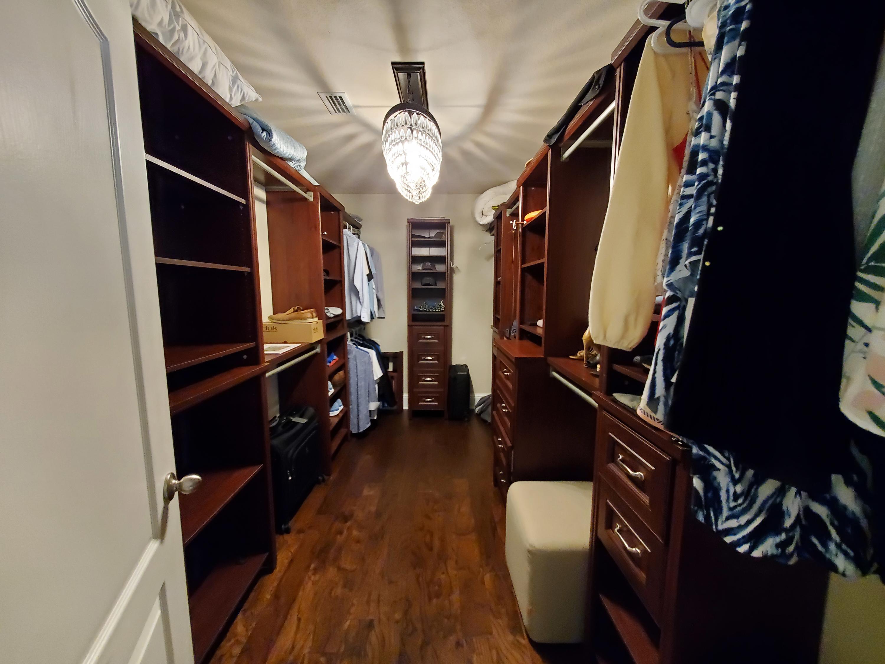 BAYTOWNE AVE EAST - Residential