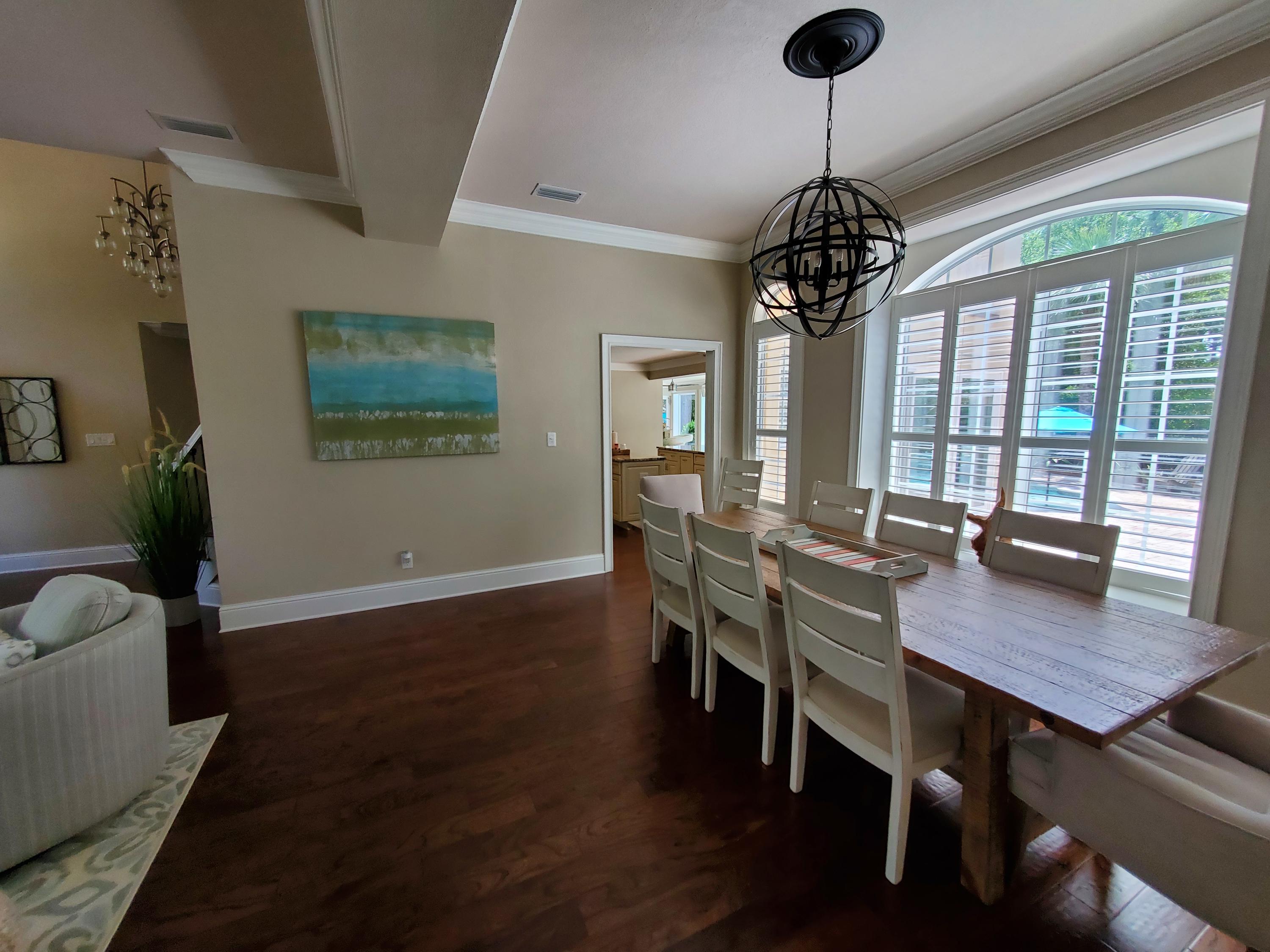 BAYTOWNE AVE EAST - Residential