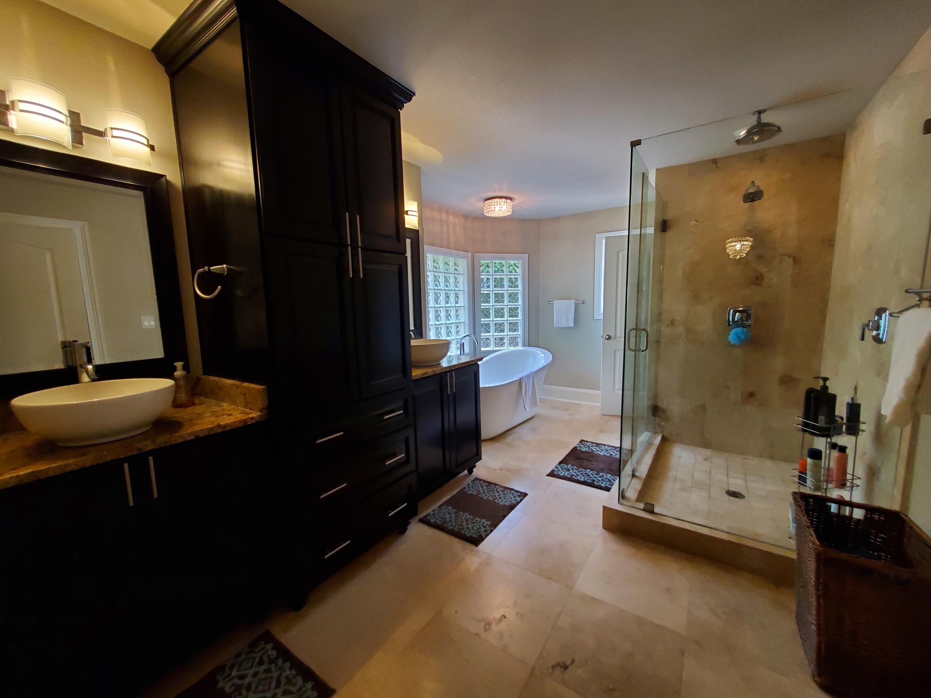 BAYTOWNE AVE EAST - Residential