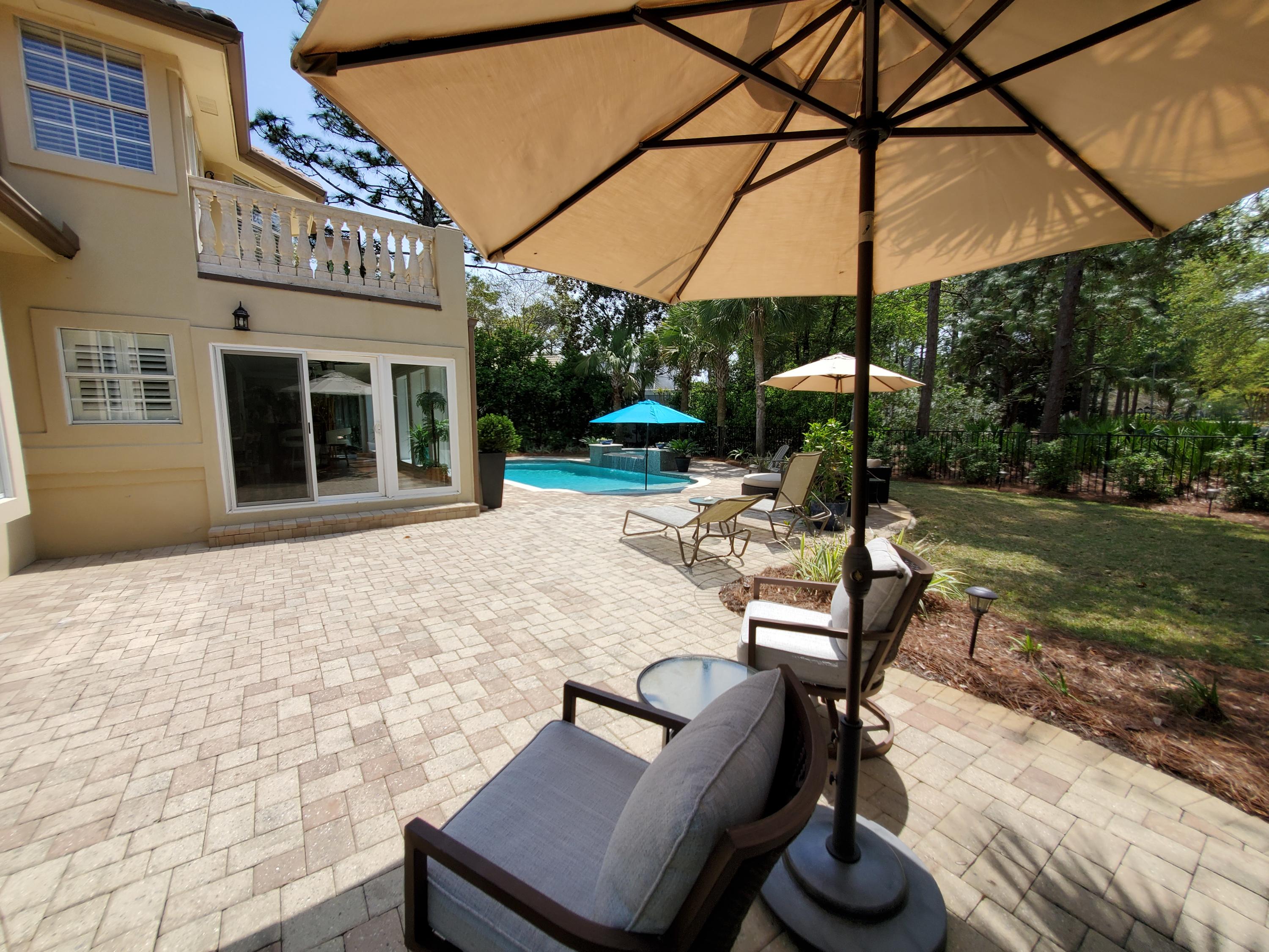 BAYTOWNE AVE EAST - Residential