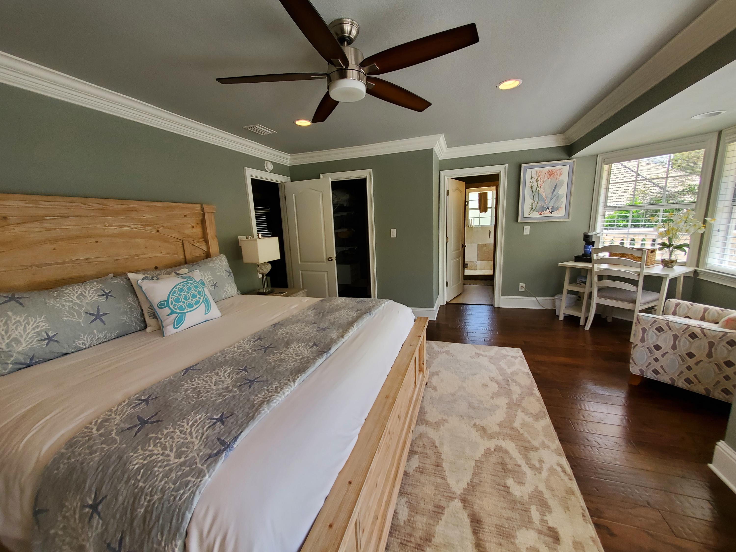 BAYTOWNE AVE EAST - Residential