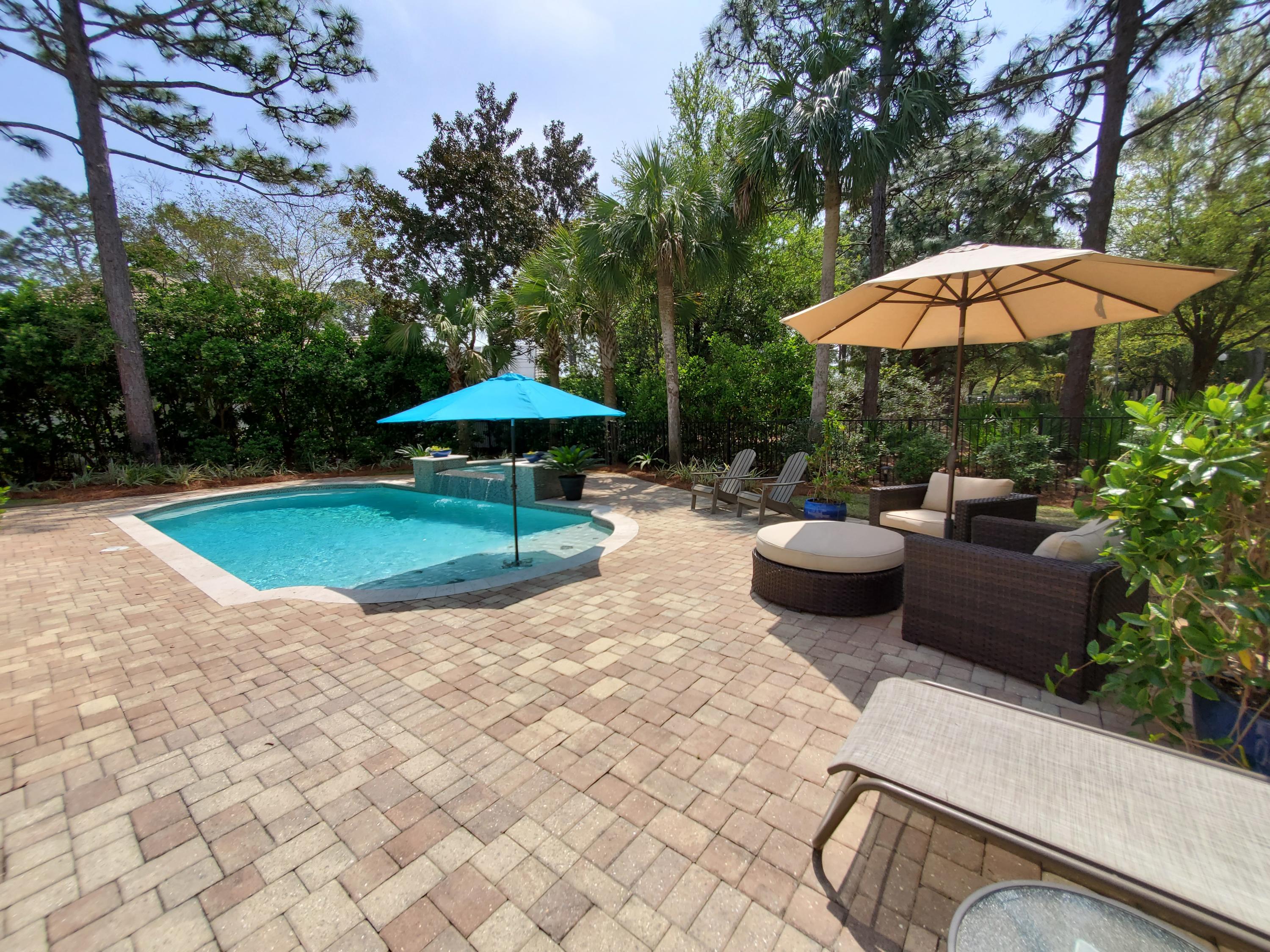 BAYTOWNE AVE EAST - Residential