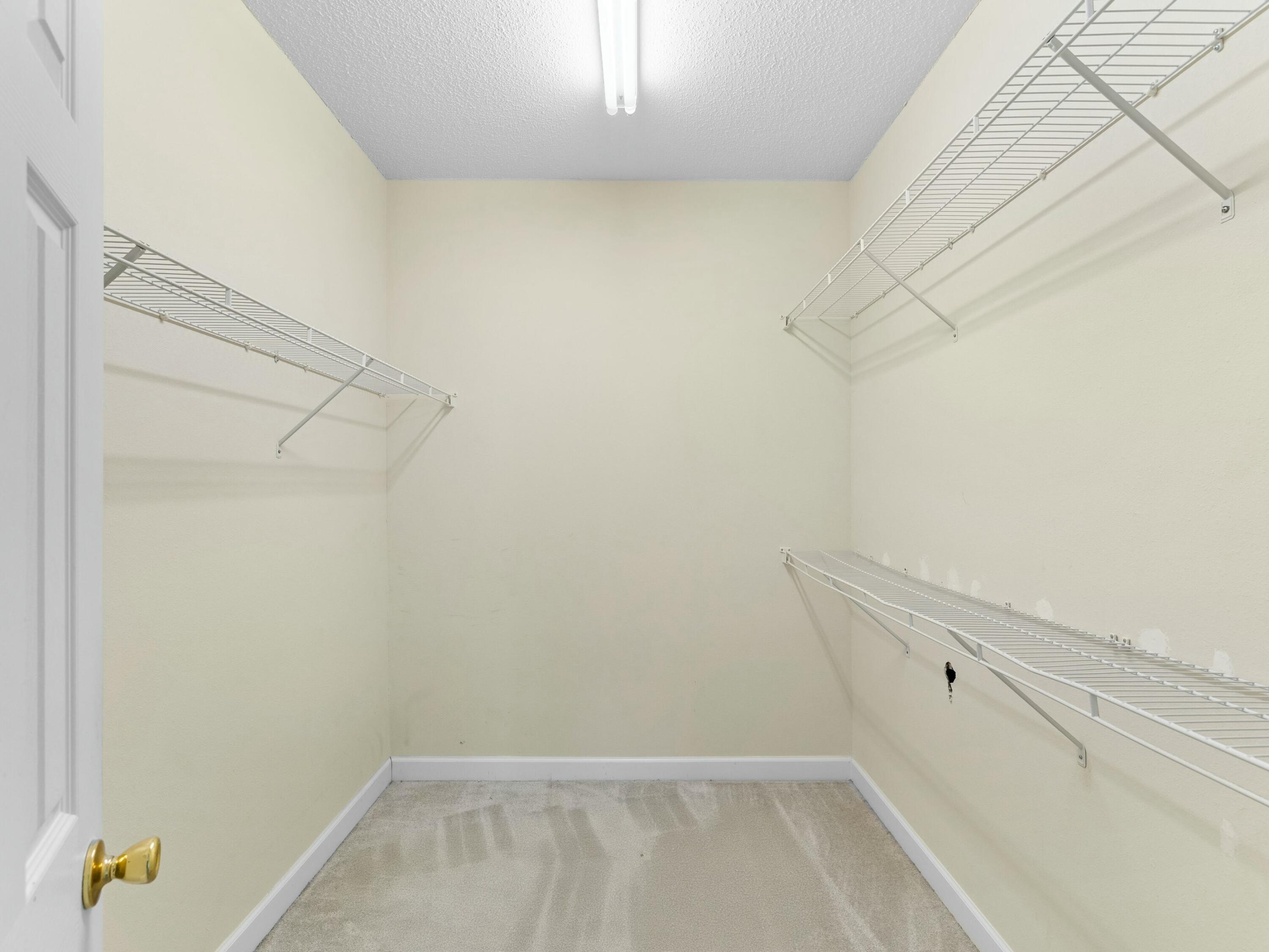 ESCADA - Residential