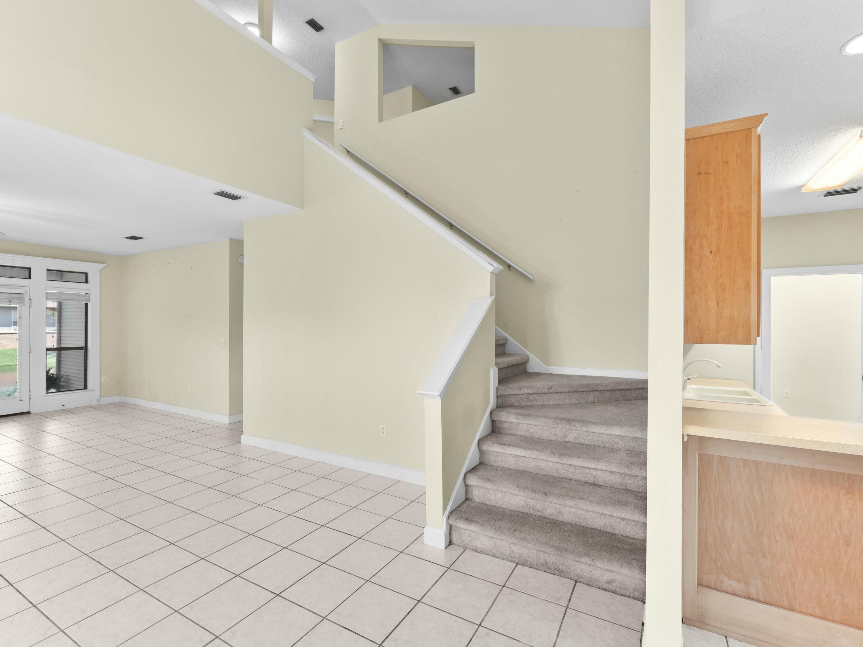 ESCADA - Residential