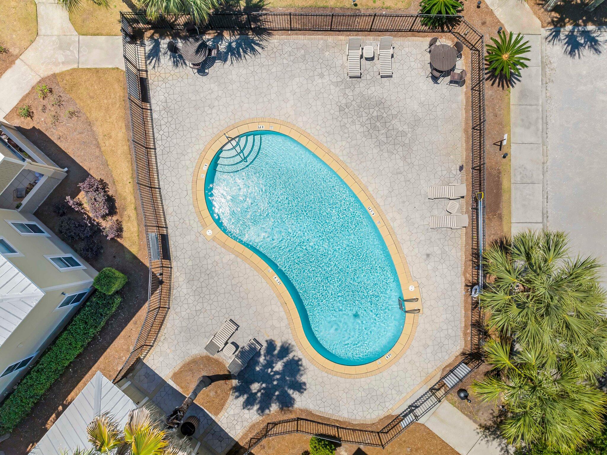 TOPSAIL VILLAGE - Residential