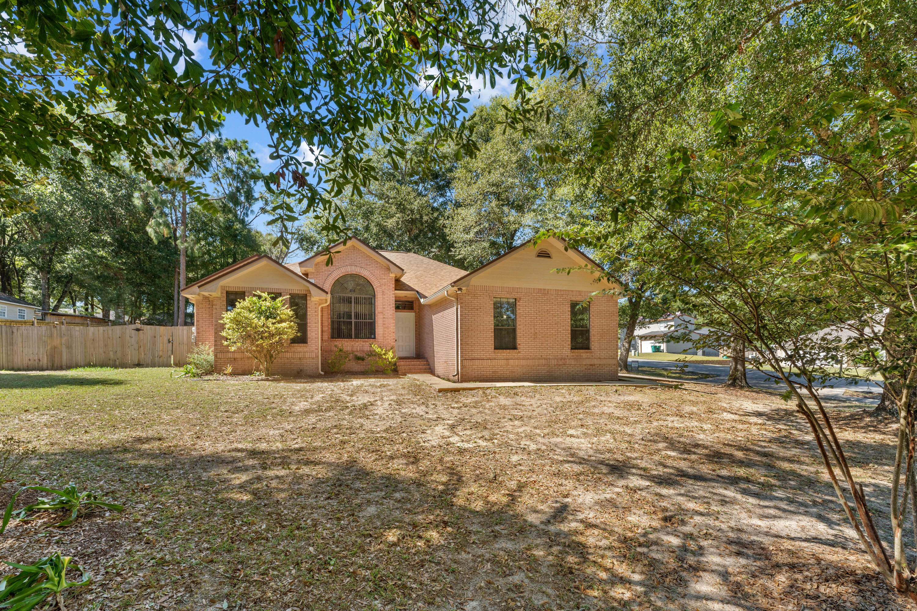 ROLLING HILLS ESTATES - Residential