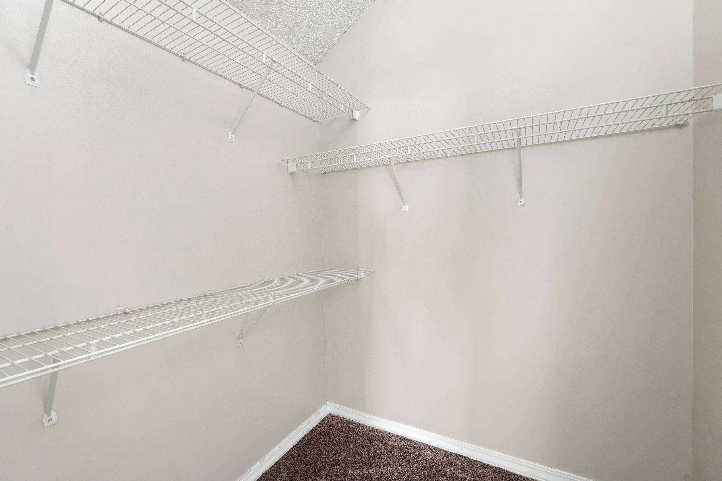 ROLLING HILLS ESTATES - Residential