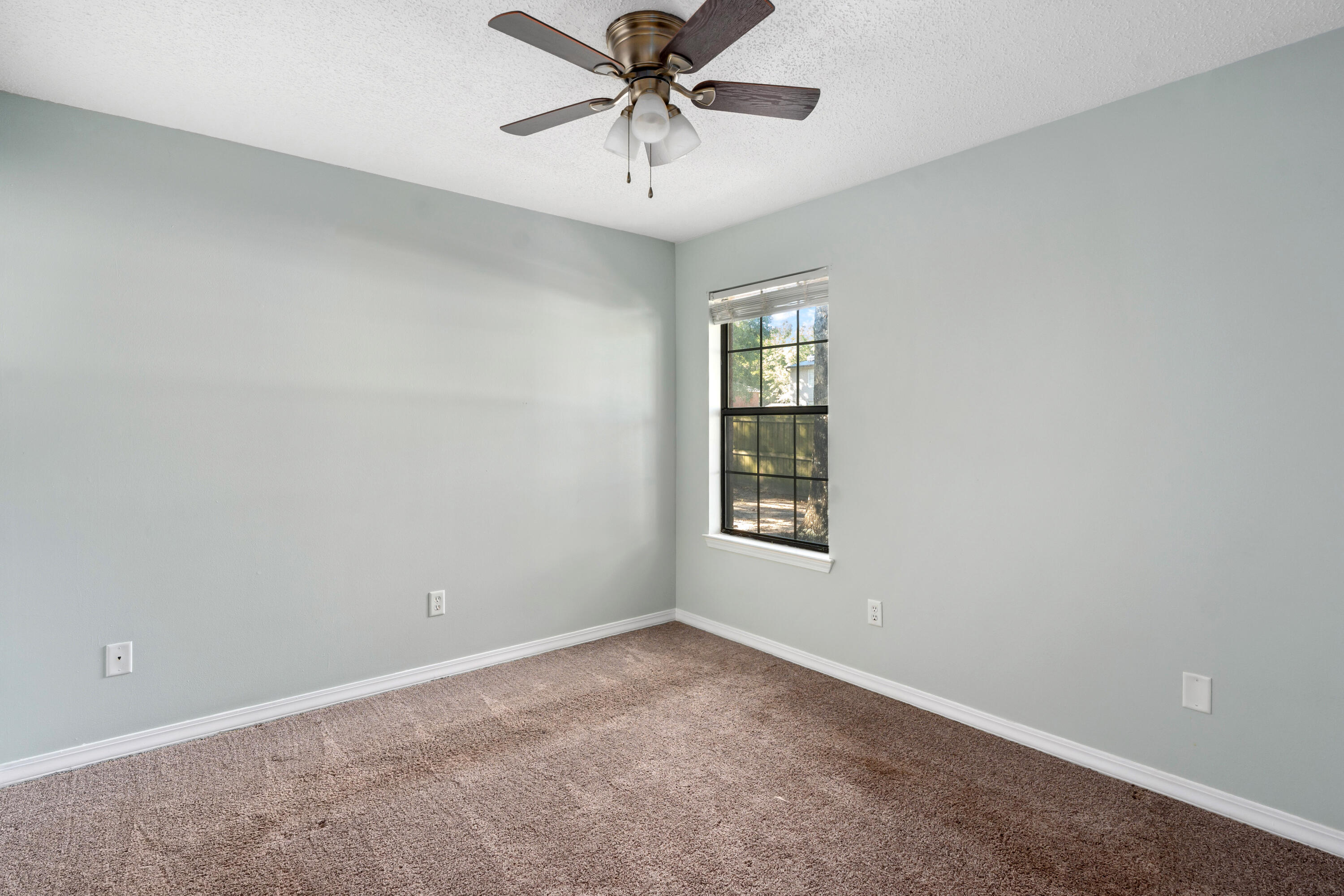 ROLLING HILLS ESTATES - Residential