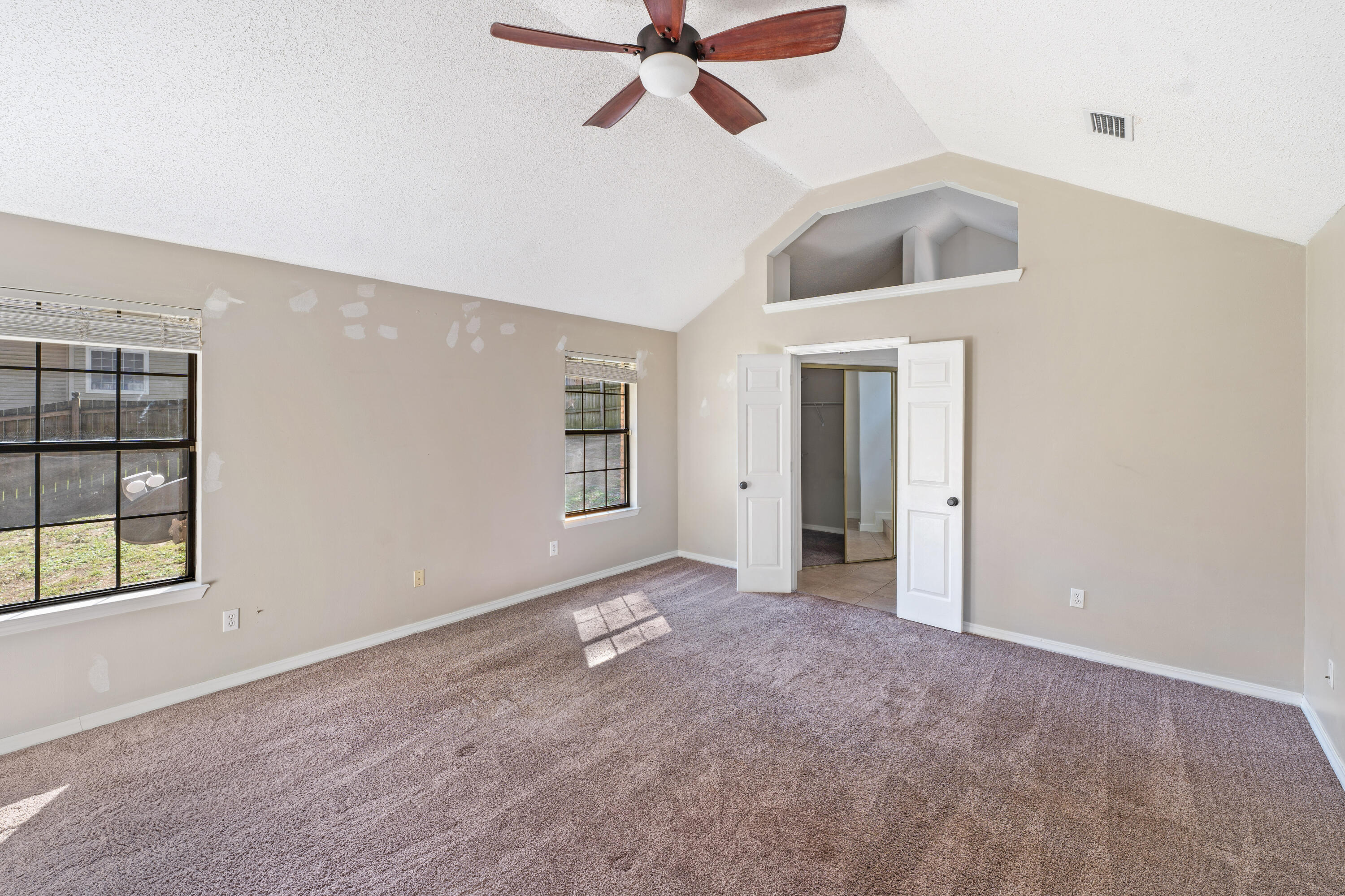 ROLLING HILLS ESTATES - Residential