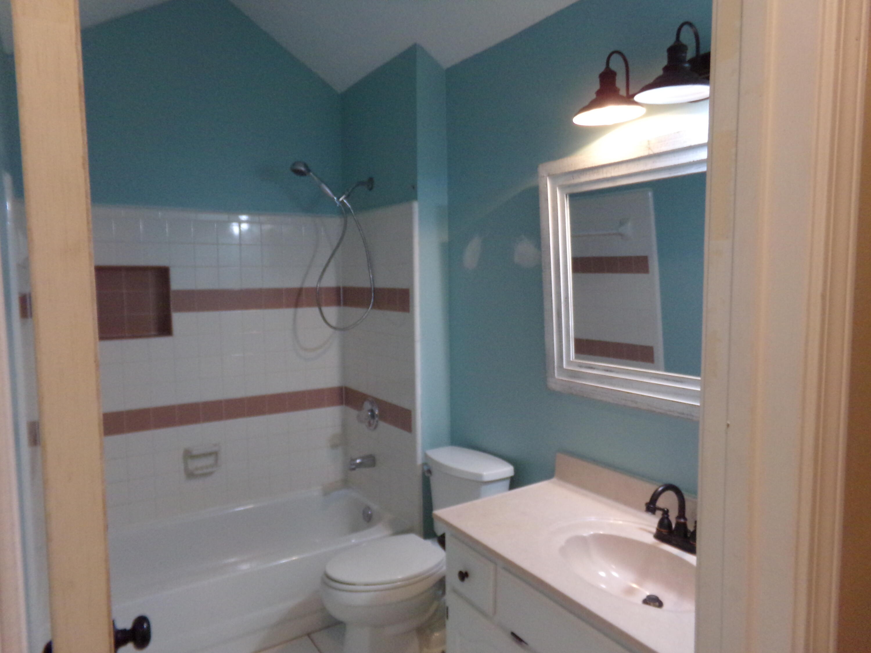 ROLLING HILLS ESTATES - Residential